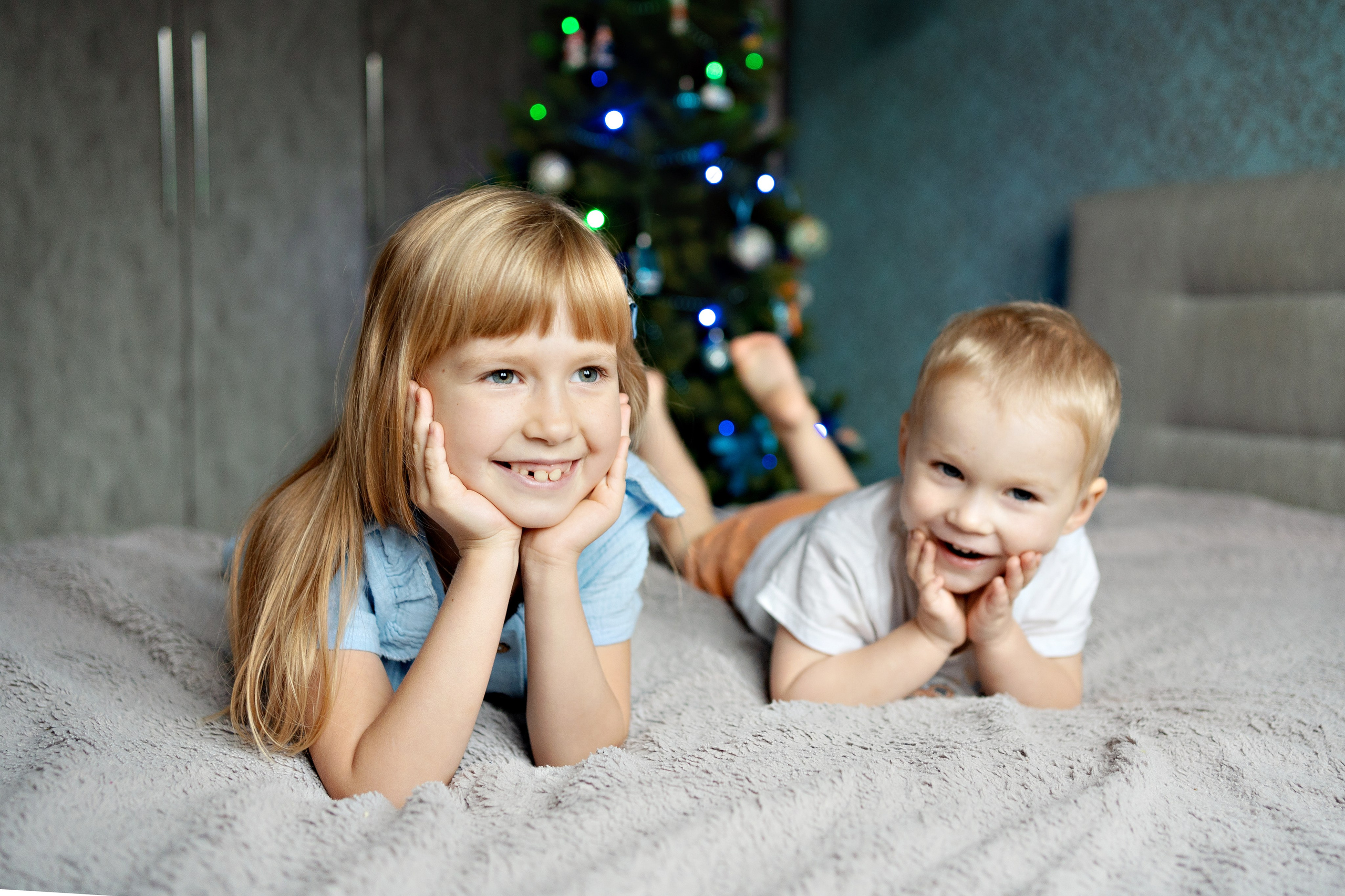 Новогодняя домашняя фотосессия (комната в квартире 14 кв.м). Семейный и детский фотограф в Москве Екатерина Офицерова