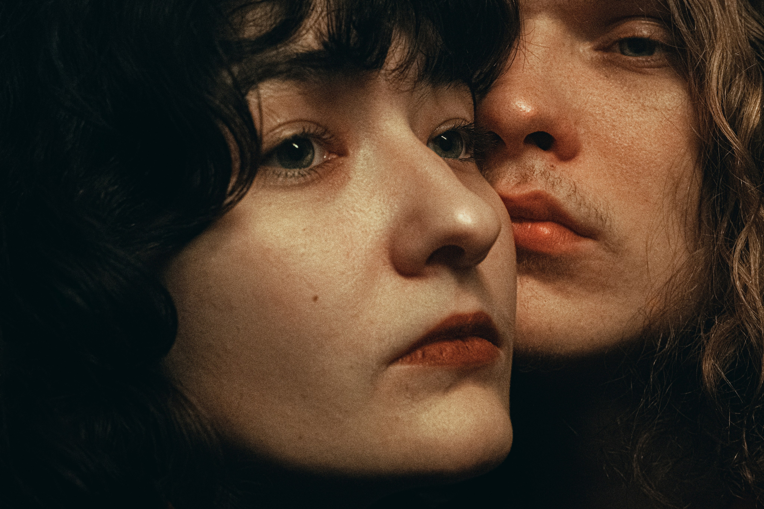 ШАР В СТОЛЕ. Berman Euginia