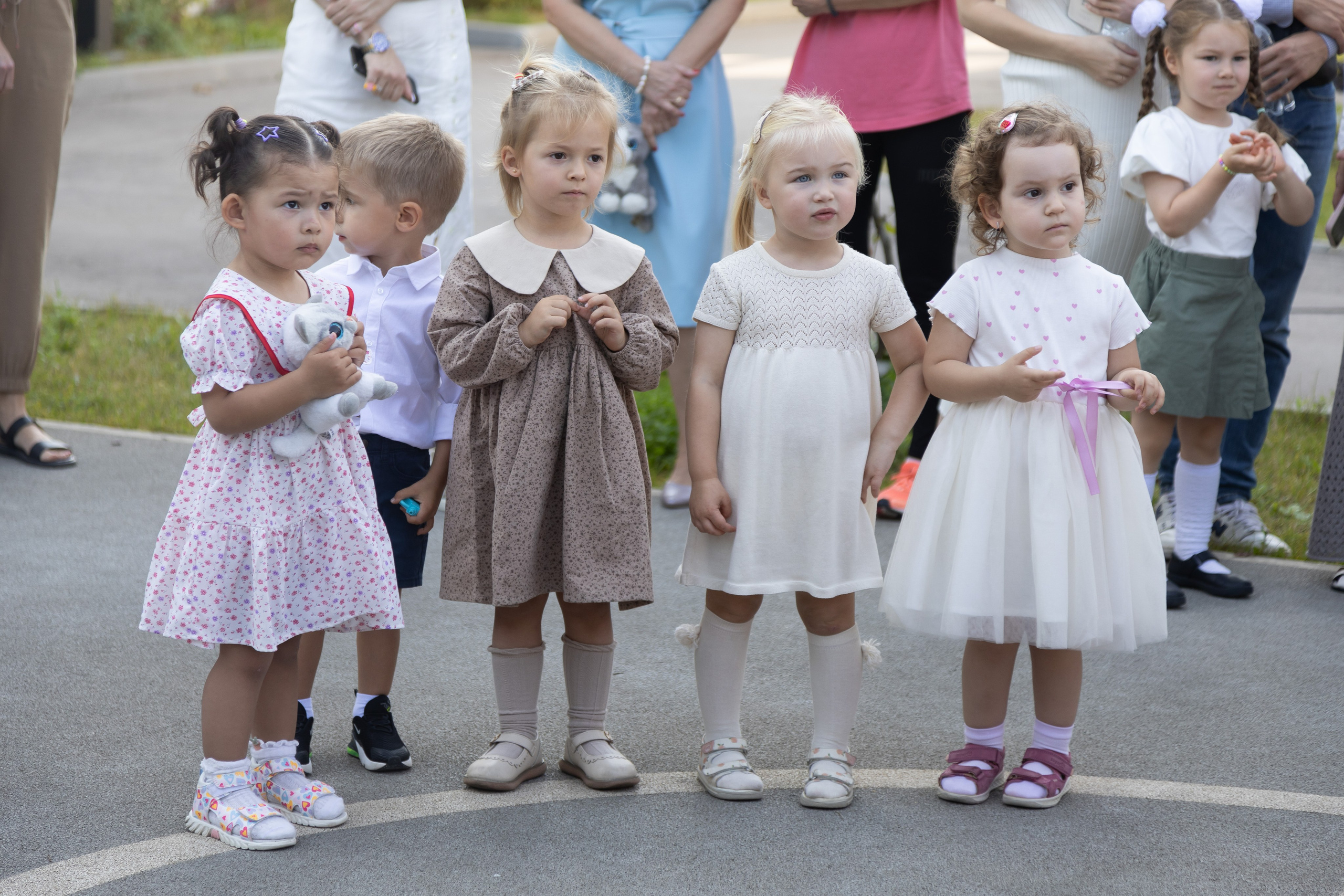 2 -го Сентября RYBAKOV PLYSCHOOL. Портретный Студийный и уличный фотограф Москва. Индивидуальные, Семейные, Беременность, Будуар, Каталог, контент съемки для блога и бизнеса
