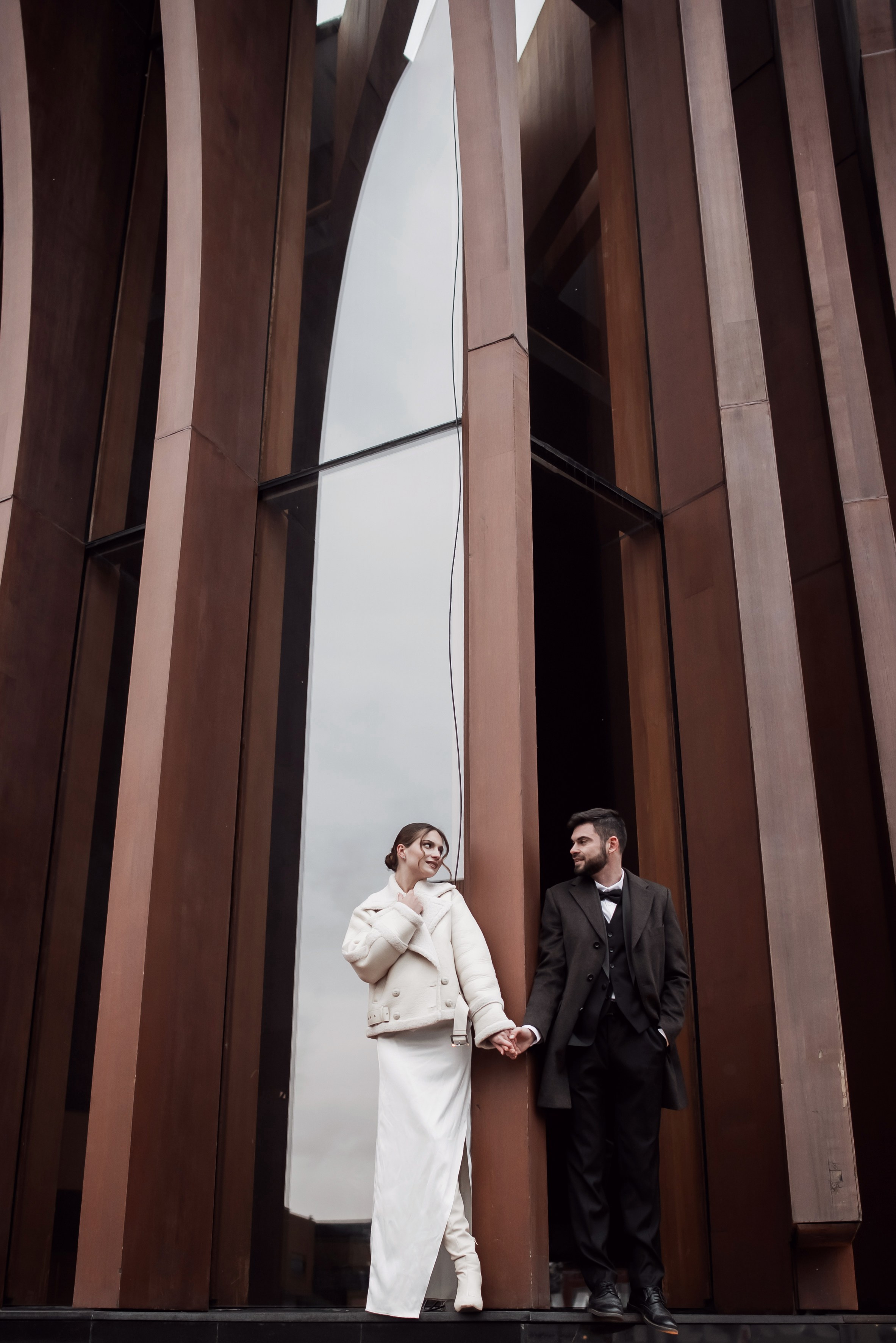 Свадебная фотосессия перед росписью в ЗАГСе. Студийная съемка жениха и невесты. Анастасия Чиркова, Фотограф Москва