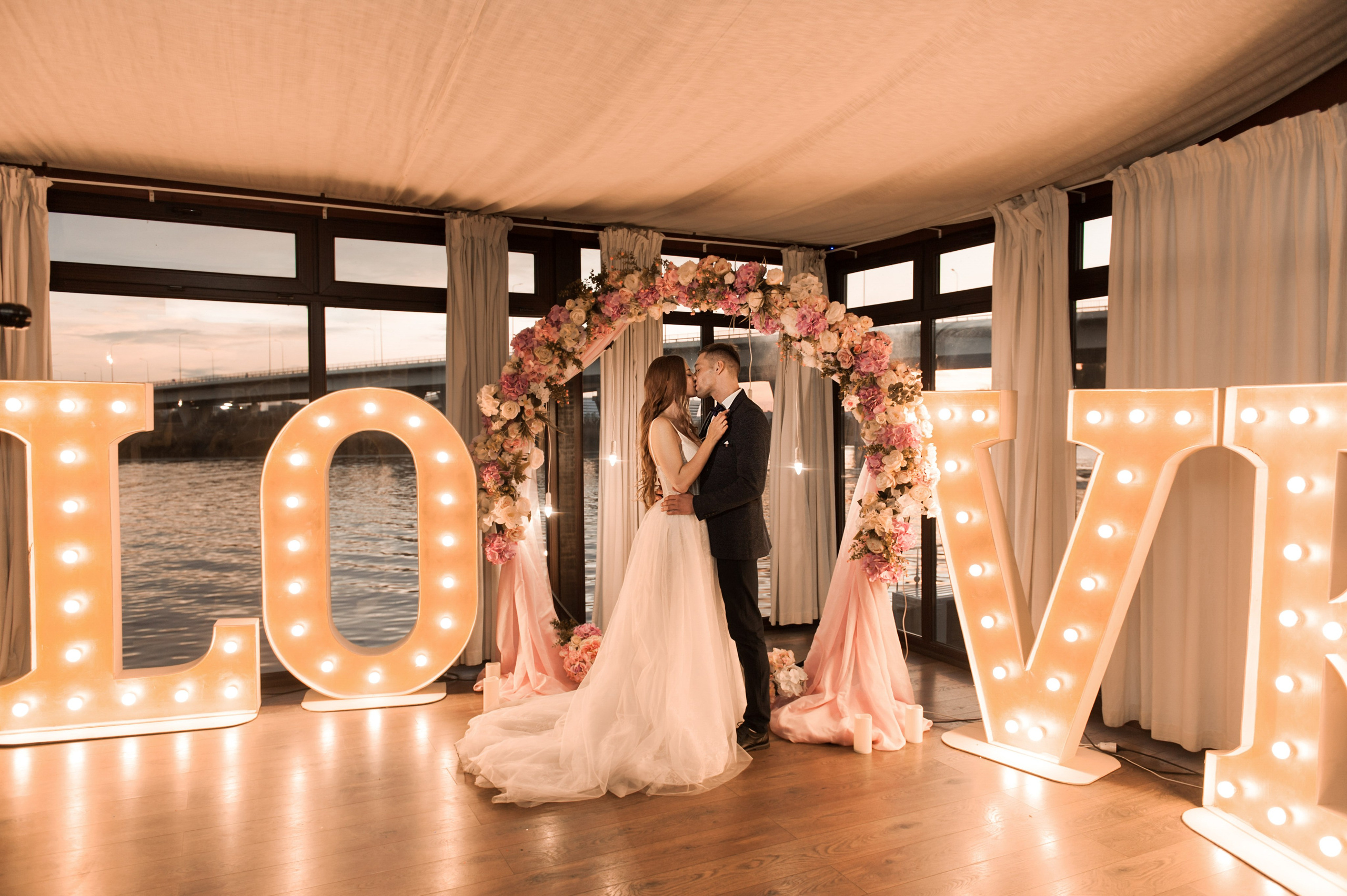 Никита и Александра. Свадебный фотограф Калининград - Александр Зубанов