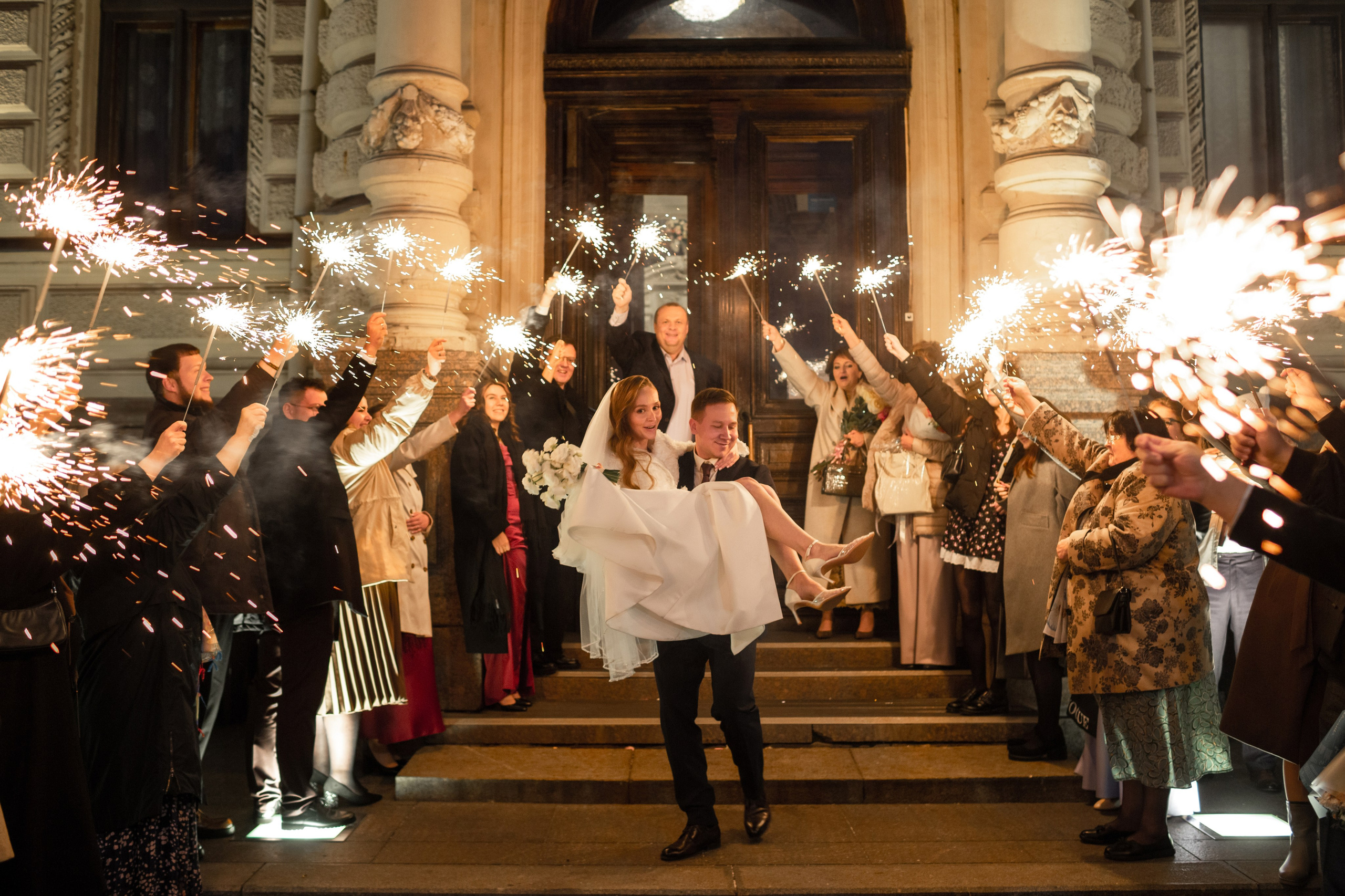 Свадьба в Петербурге в сентябре. Свадебный фотограф Кирилл Белый