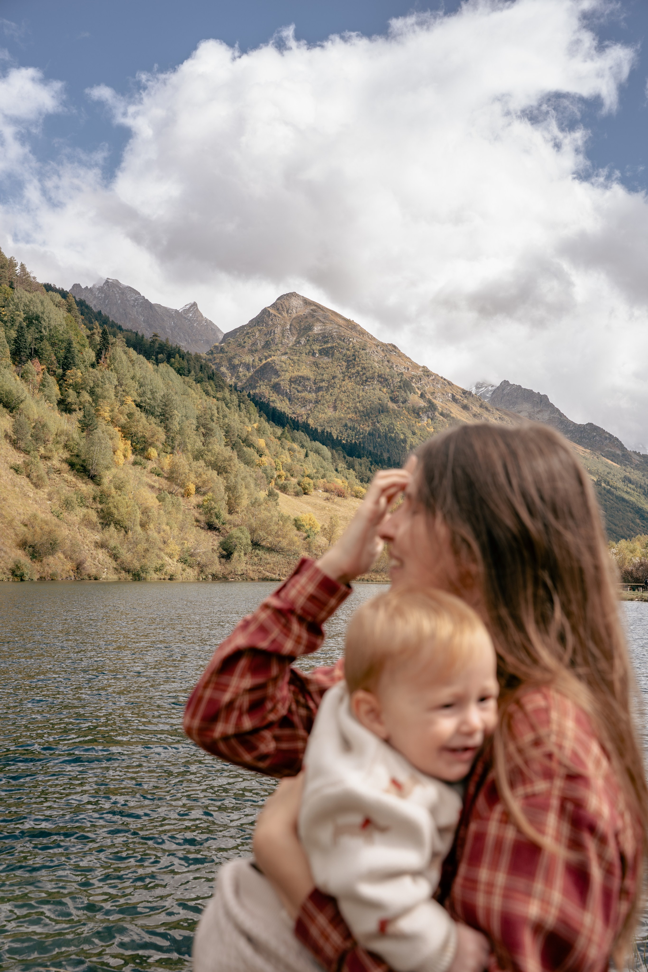 Семейная фотосессия в Домбае. Фотограф КМВ|ГОРЫ Пятигорск Железноводск Ессентуки Кисловодск Домбай Архыз Эльбрус