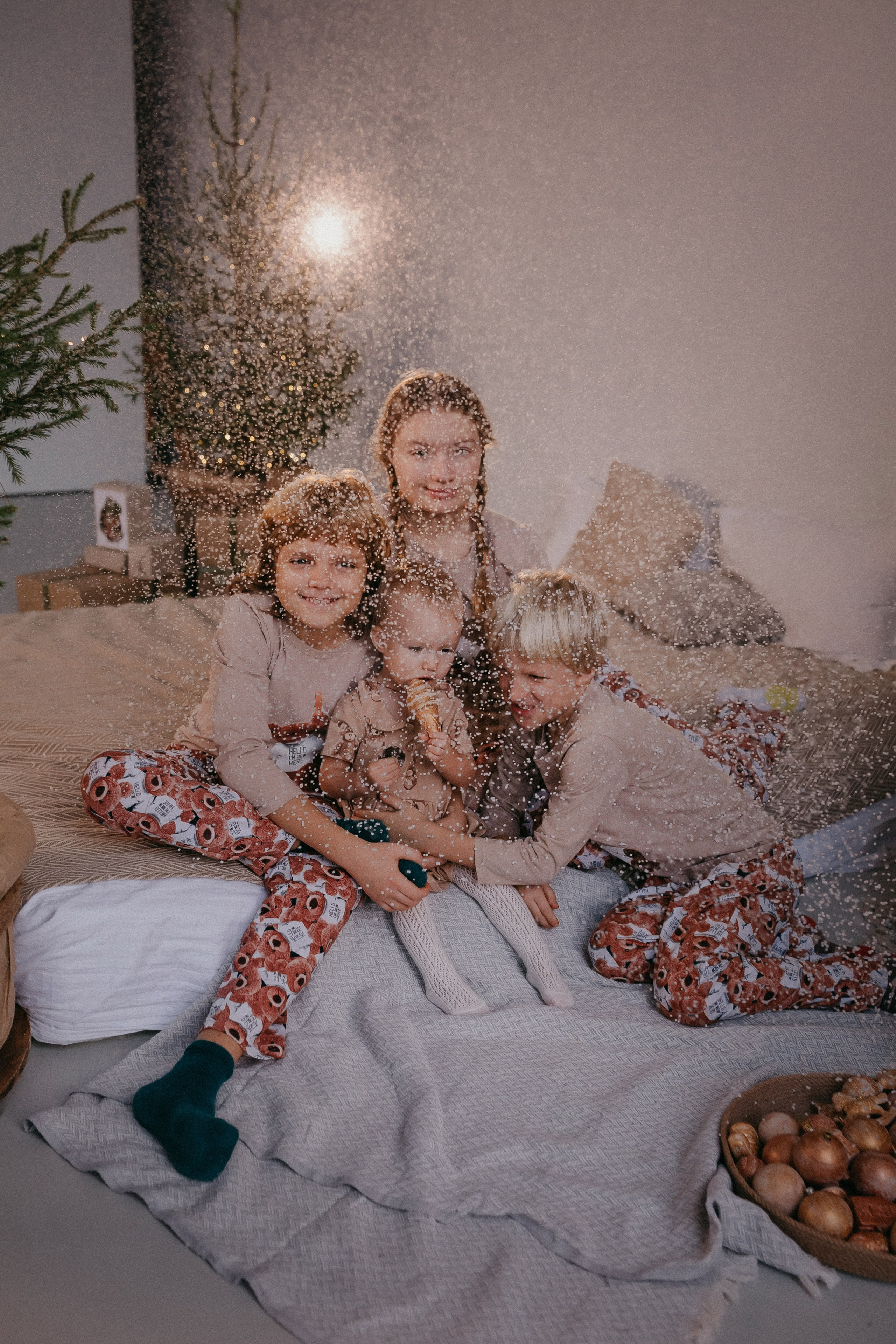 Женя и Лёша +4 Новогодняя. Семейный фотограф в Сургуте