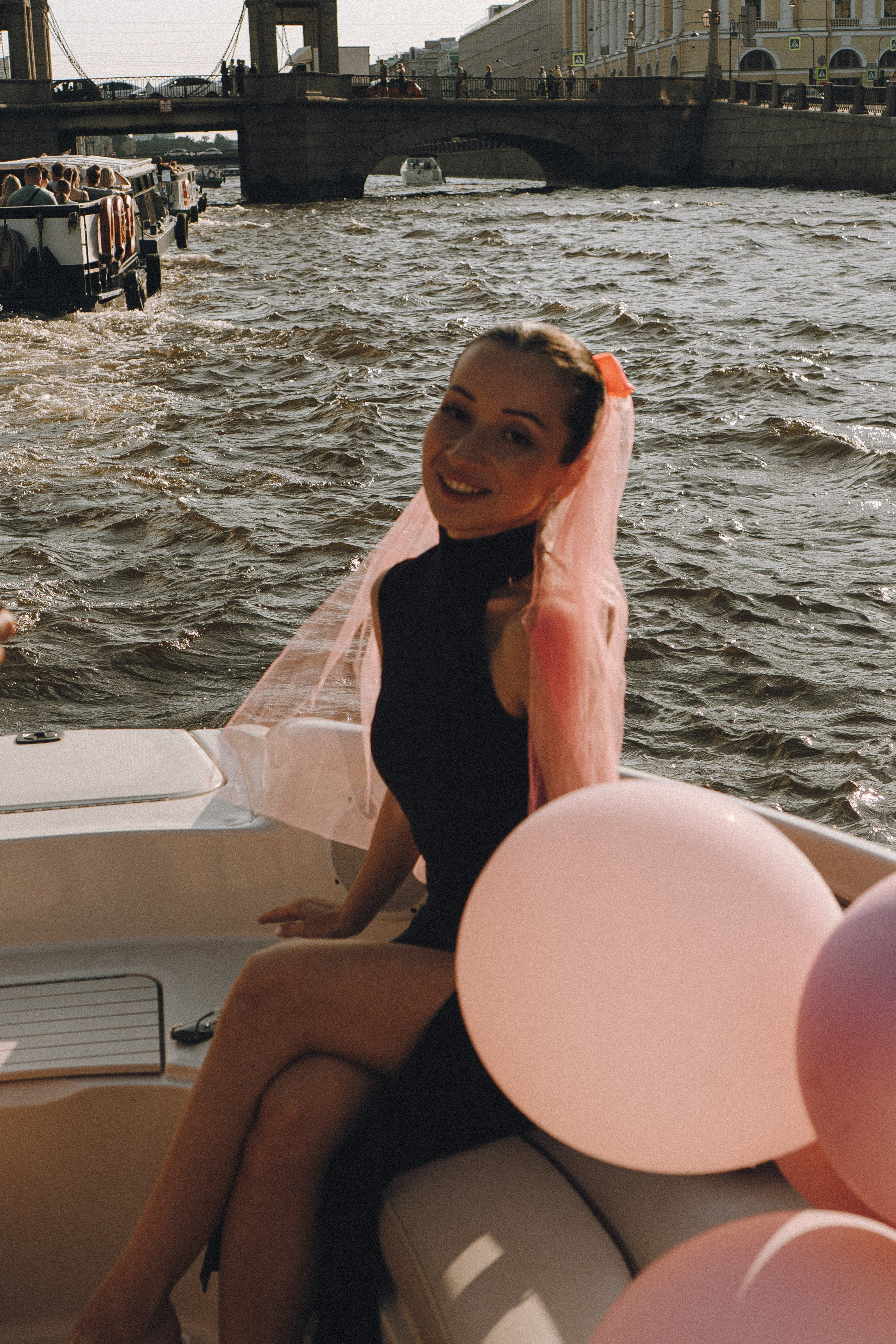 ДЕВИЧНИК НА КАТЕРЕ. Профессиональный фотограф, Санкт-Петербург — Виктория Богомолова