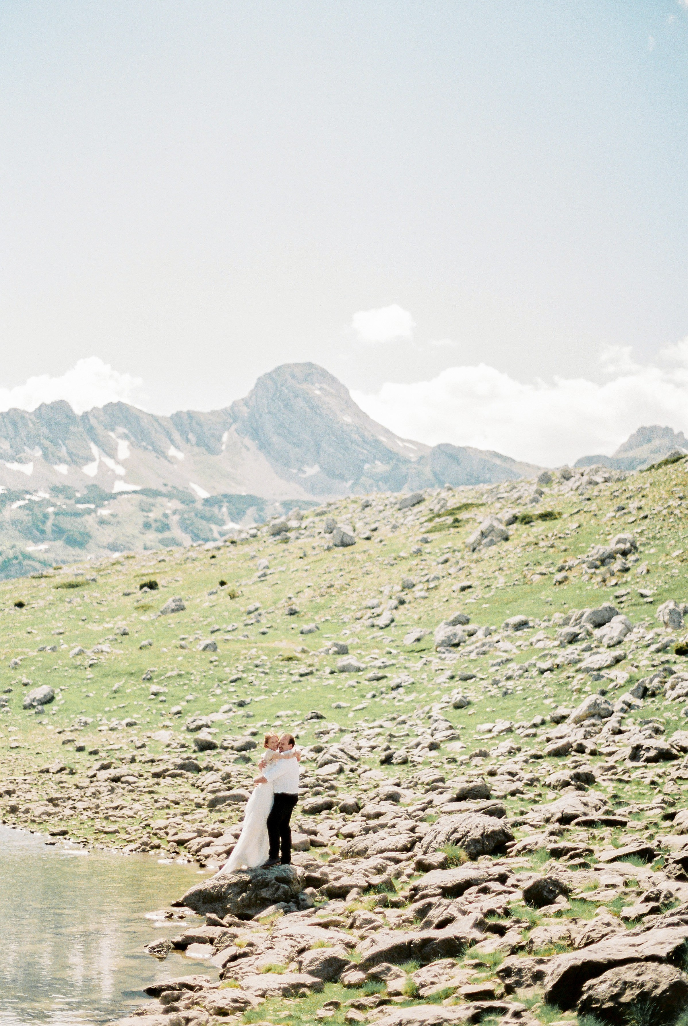 Свадебный фотограф на плёнку в Москве и Черногории