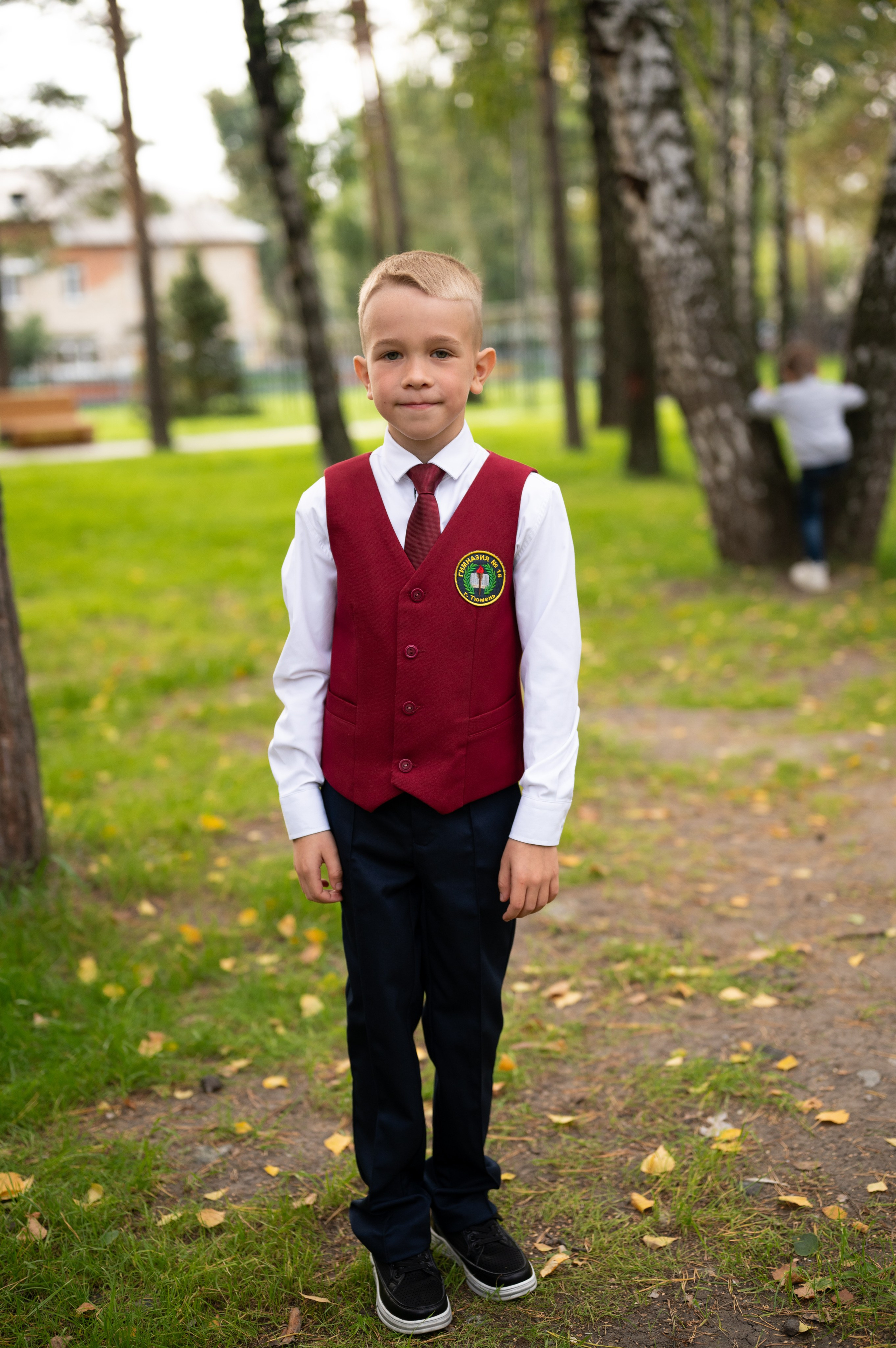 1 сентября 16 гимназия 2 класс (линейка + в классе+ на улице). Фотограф новорожденных, семейный детский в Тюмени Татьяна Морозова