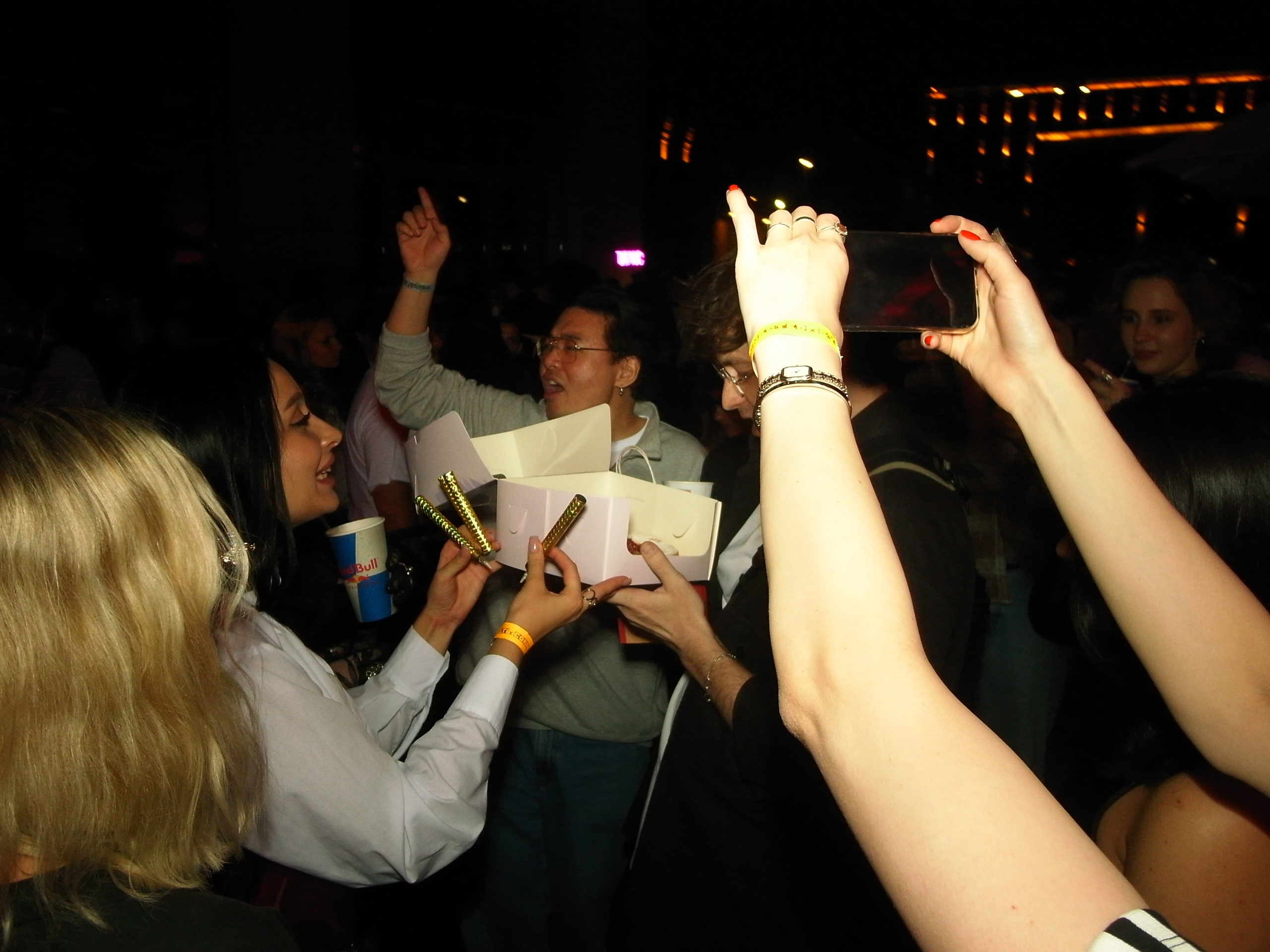 LASKI — CONNECTED x DETI. TENZO | Креативный продюсер / Арт-директор