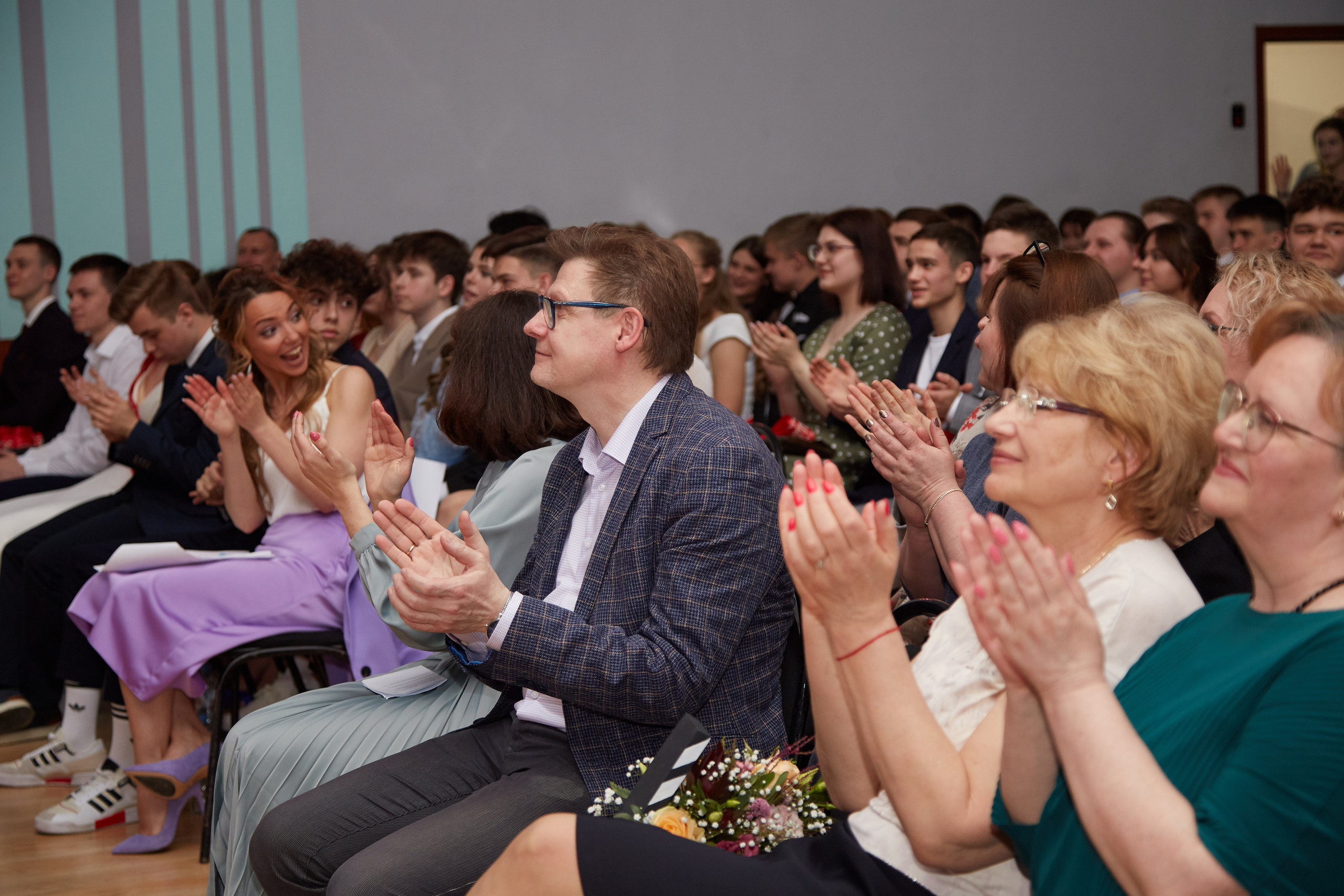 Последний звонок. Фотограф Савченко Люба. Москва