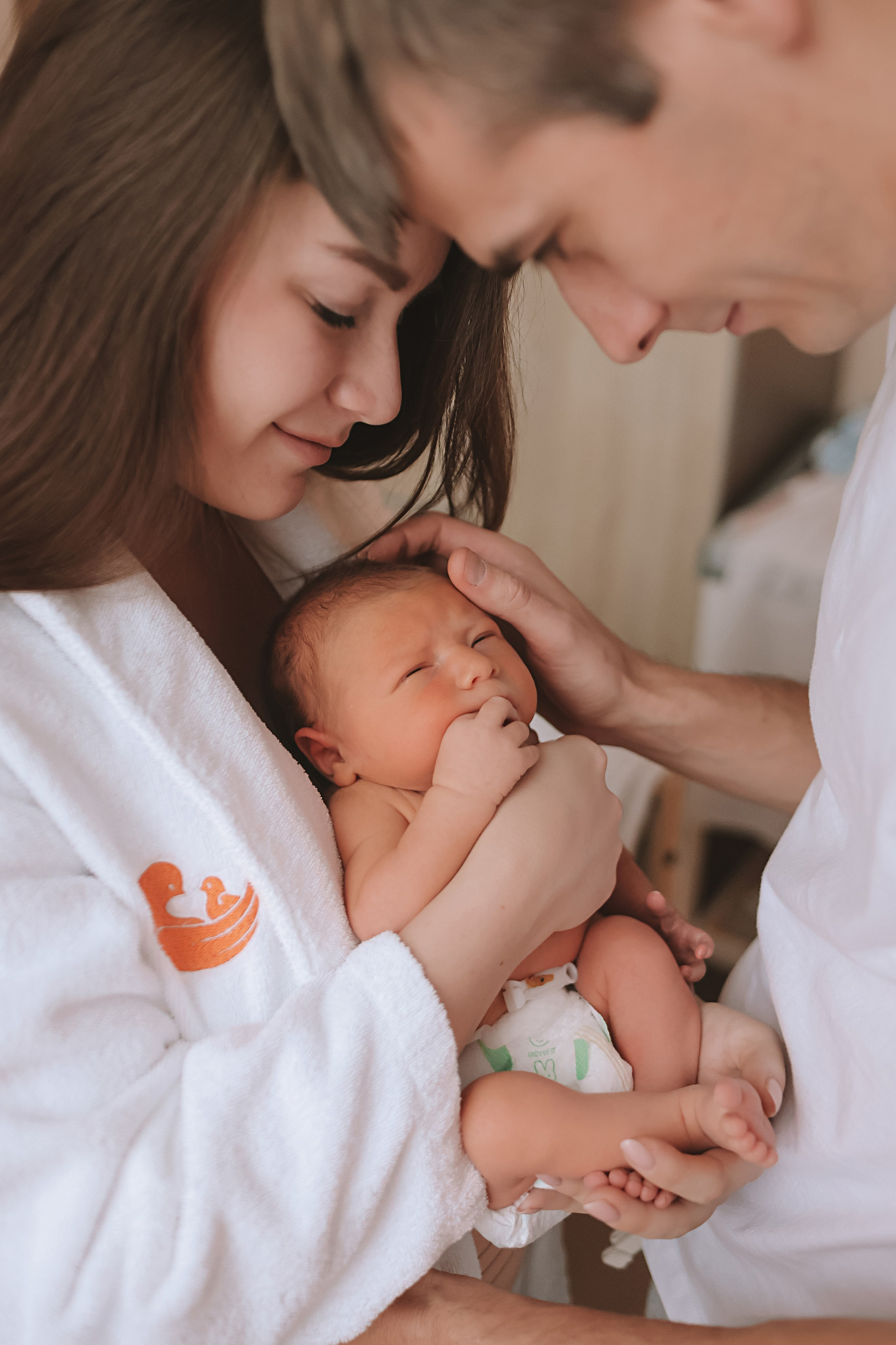 Выписка Мид. Семейный фотограф Тюмень, фотограф на роды Салмина Мария