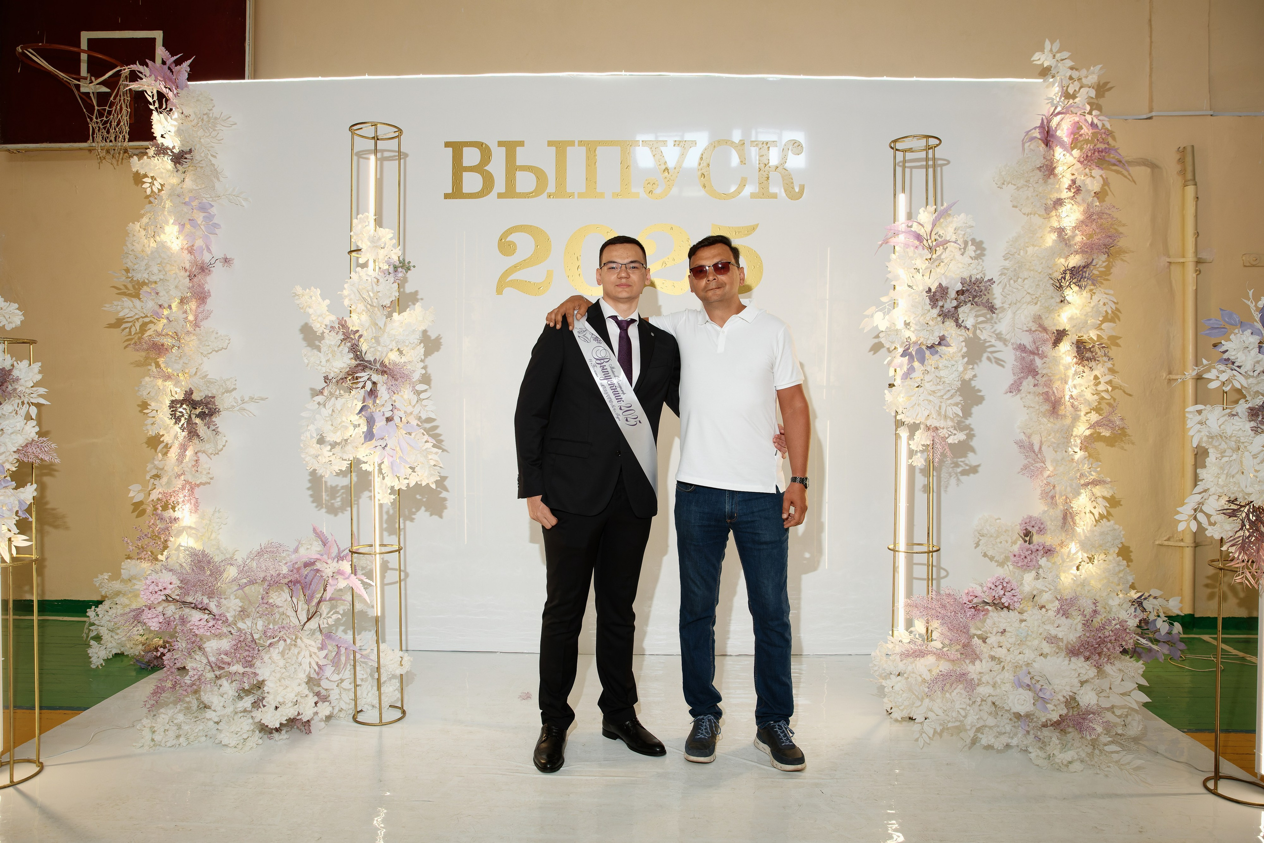 Последний звонок Школа № 42. Семейный фотограф — Макс Белогрудов