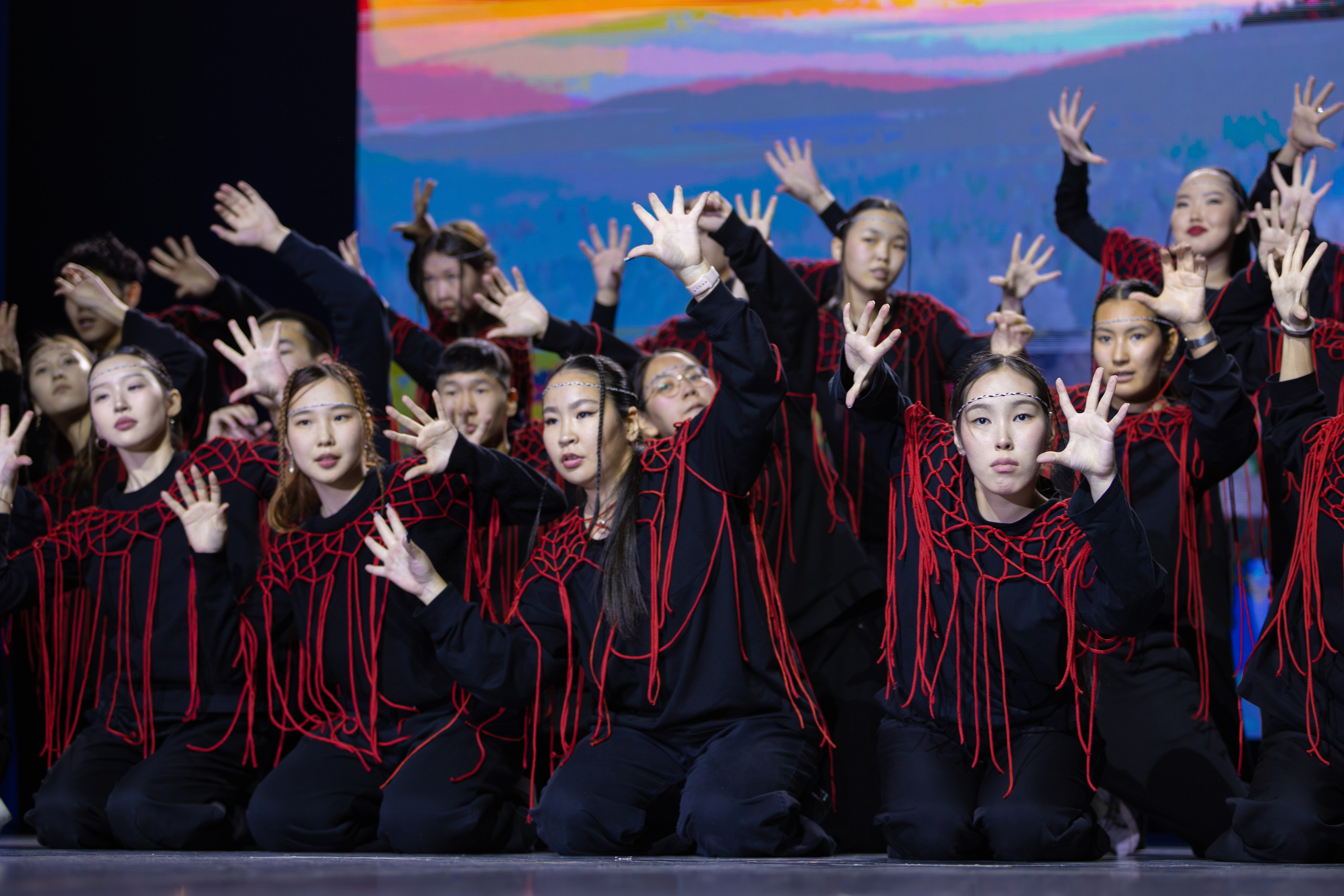 День международного студенческого единства в ДВФУ. Олег Катакинов| Репортажный фотограф в городе у моря (Владивосток)