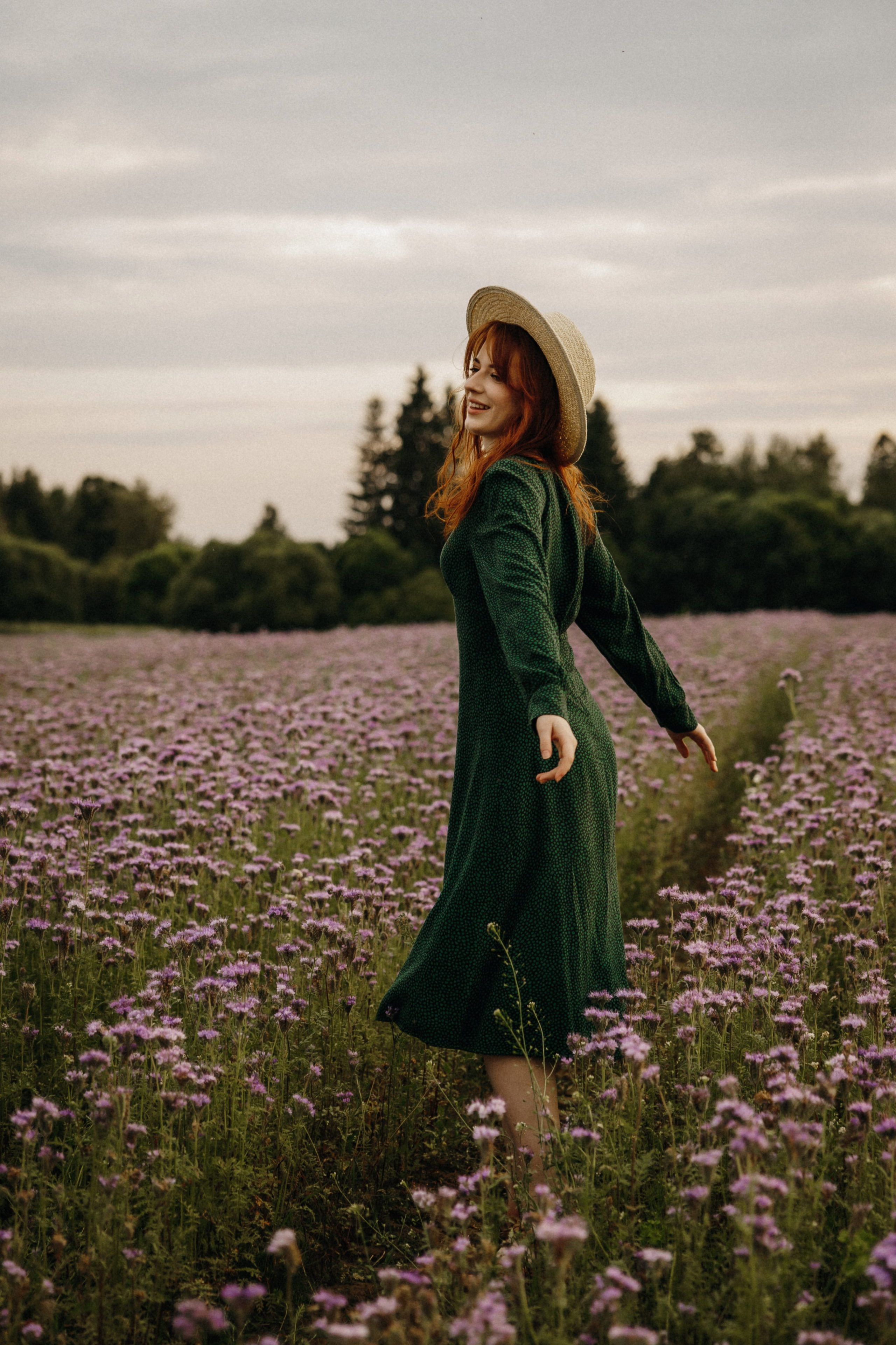 Фотосессия в цветочном поле. Свадебный и семейный фотограф Витебск, Минск, Андрей Павлов