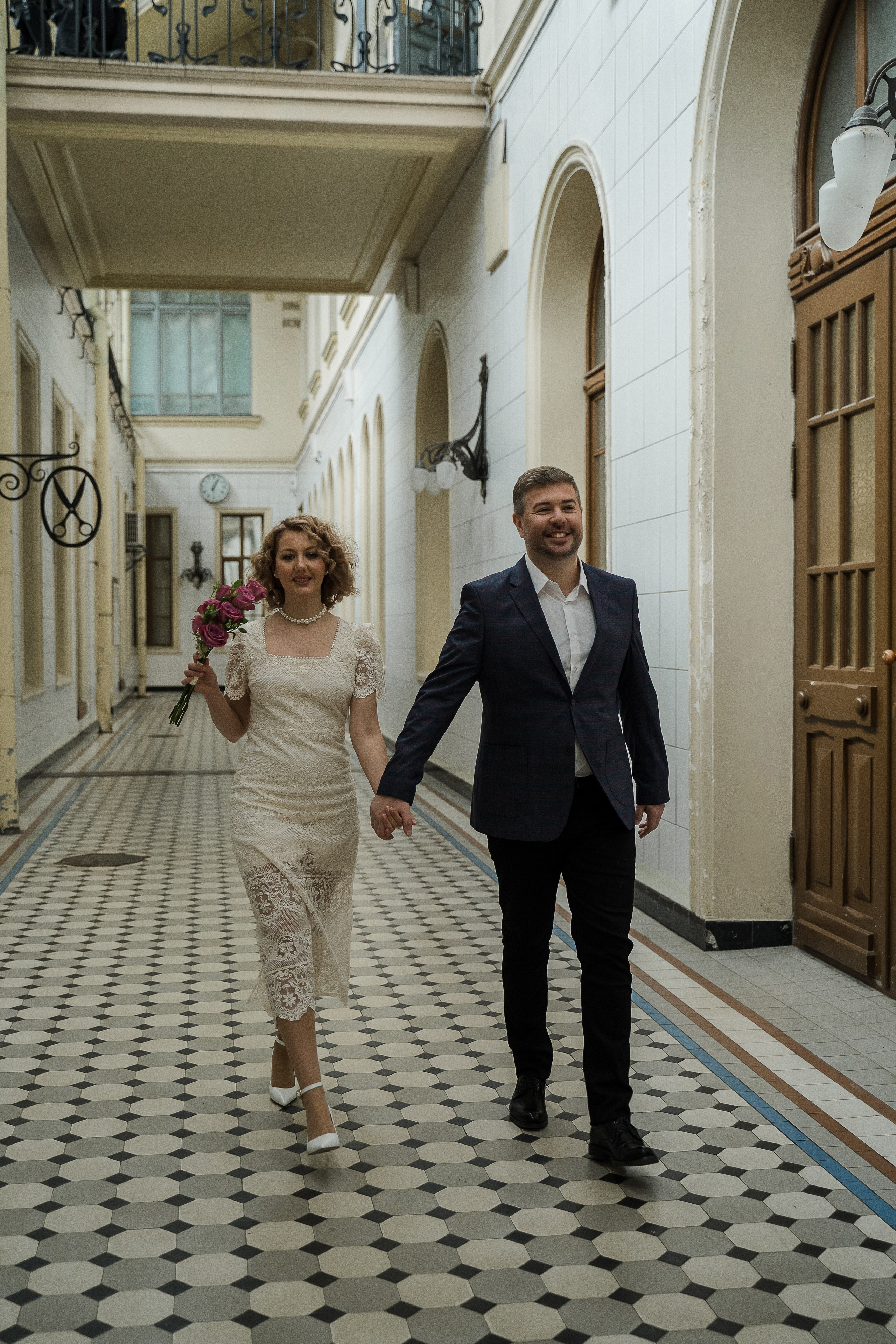 Свадебная фотосессия на Витебском вокзале. Свадебный и семейный фотограф в Пушкине и Санкт-Петербурге Мария Филиппова