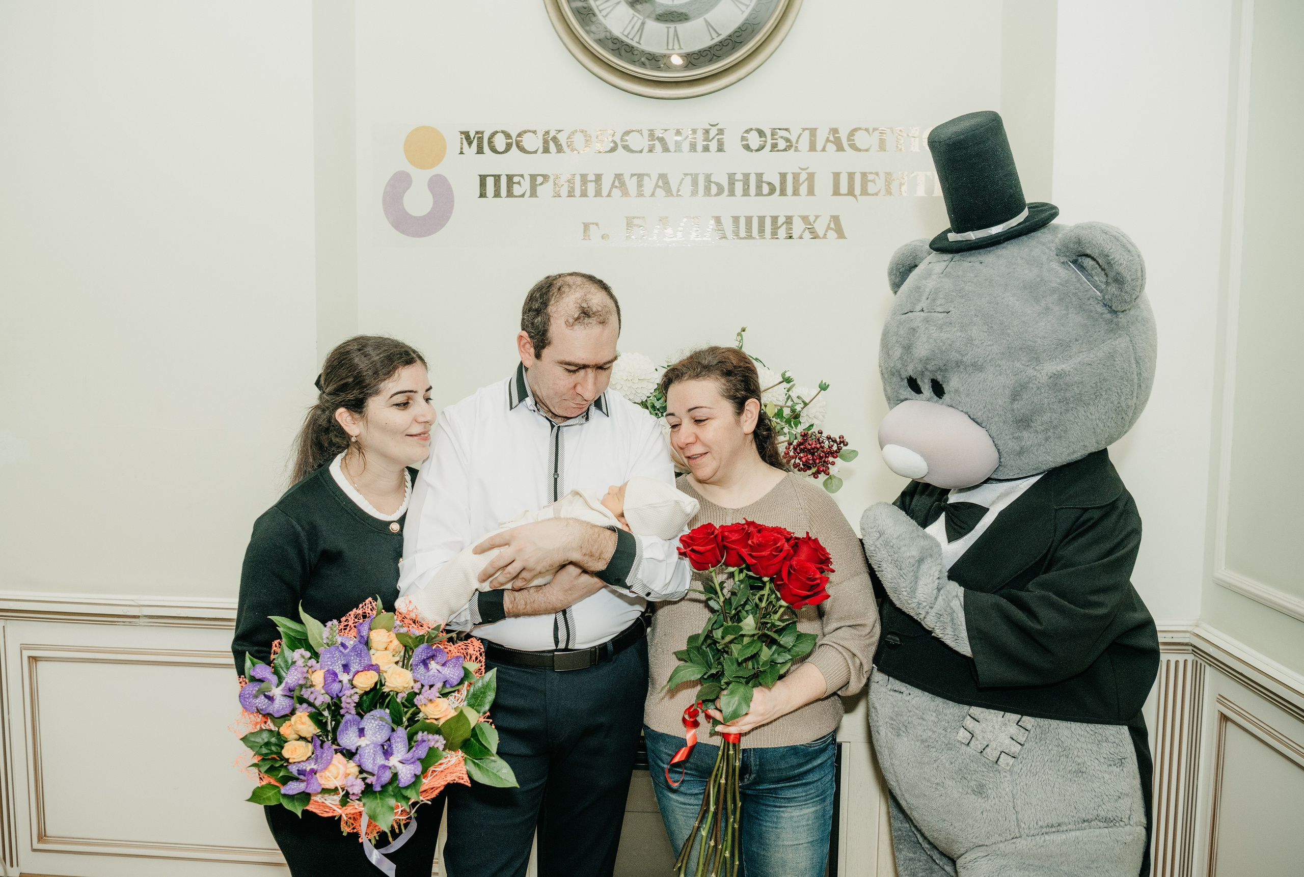 Выписка Вигена. Перинатальный центр в Балашихе. Фотограф на выписку из роддома в Москве и МО
