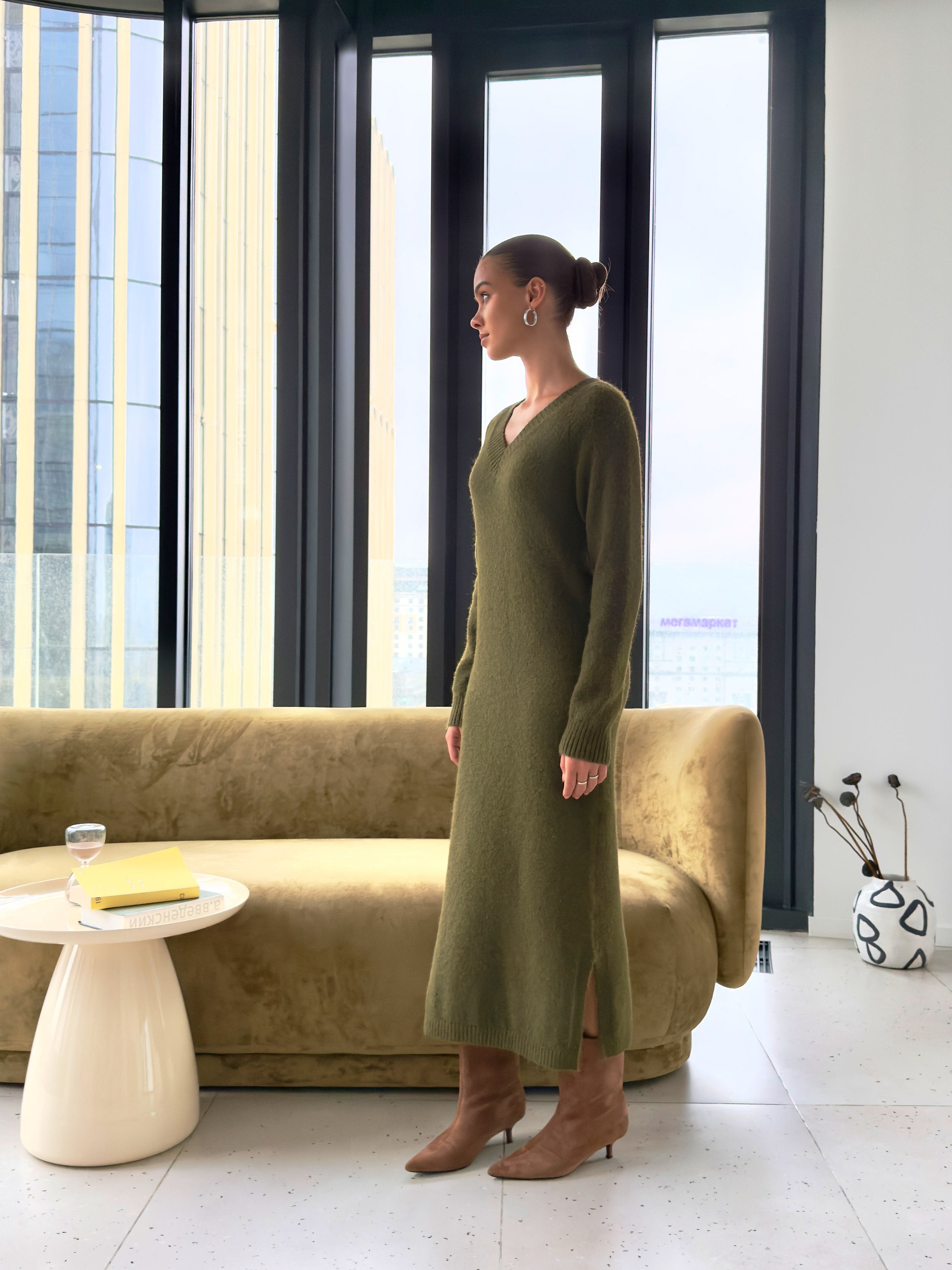 Mob.content. 595 Production