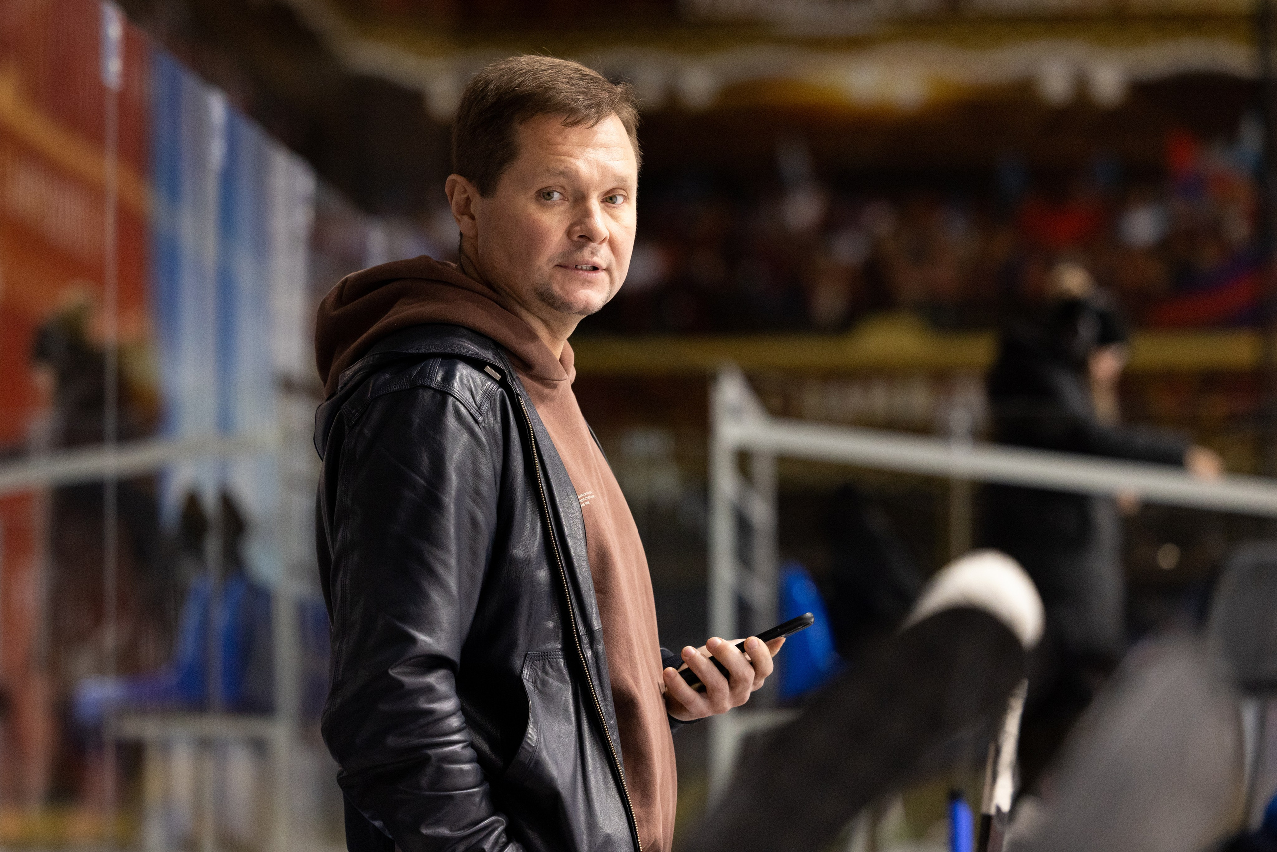 Бульдозер vs. LR-строй. Фотограф Александр Заломаев