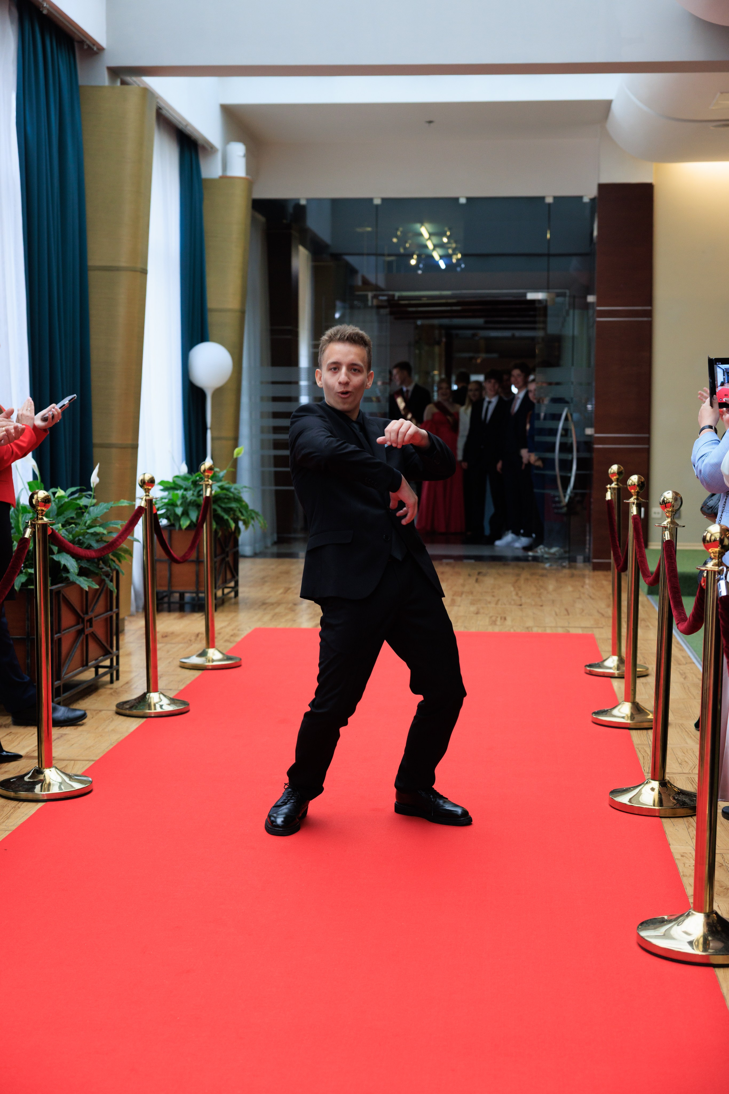 Выпускной лицея 244. Фотограф Александр Заломаев