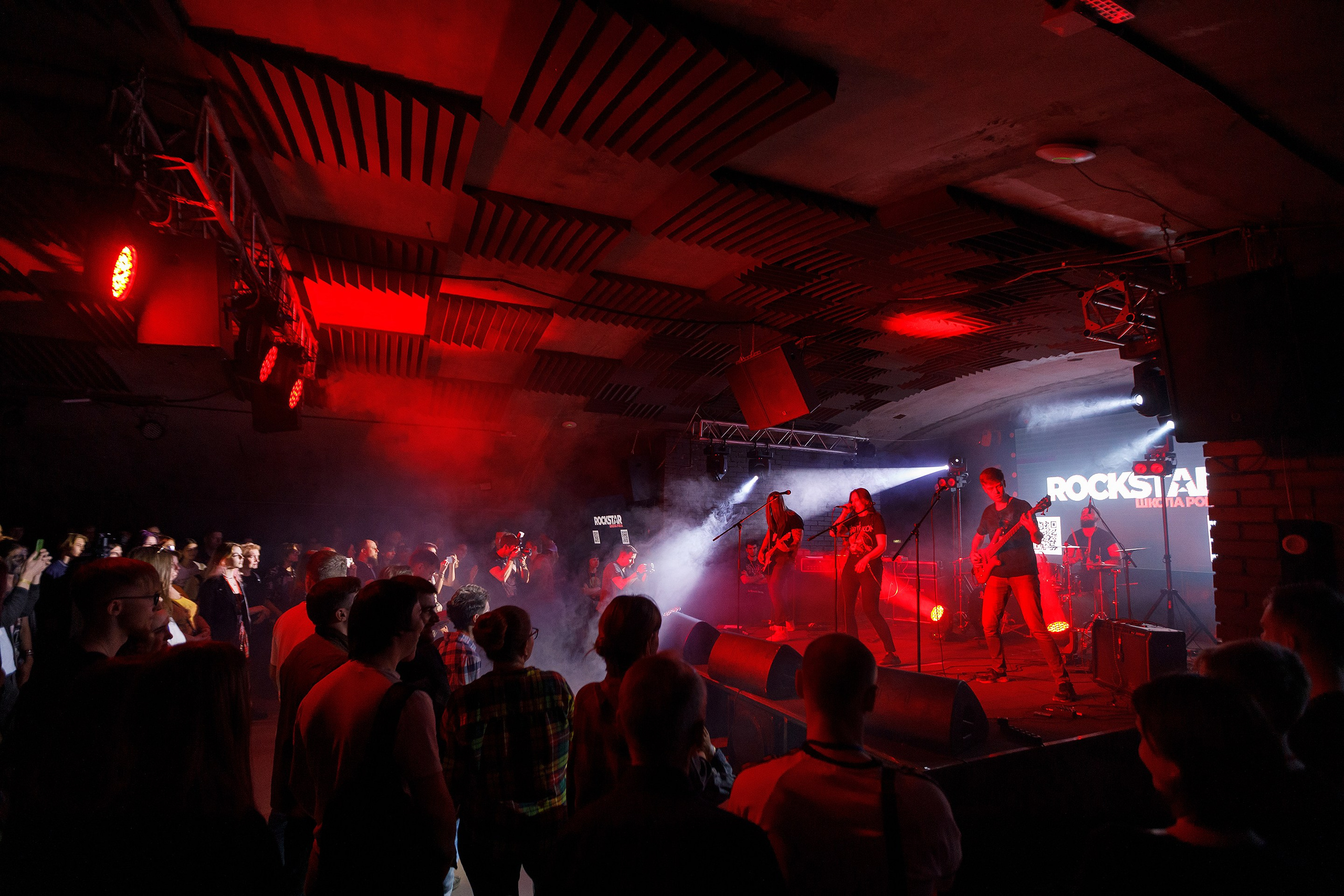 Репортажная фотосъемка концерта. Профессиональный фотограф в Новосибирске