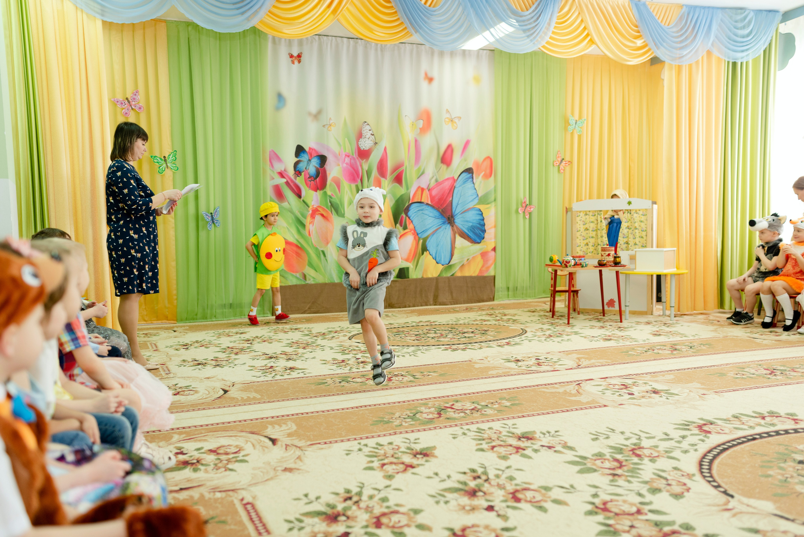 Фотосъёмка утренника в детском саду Сургута в честь 8 марта