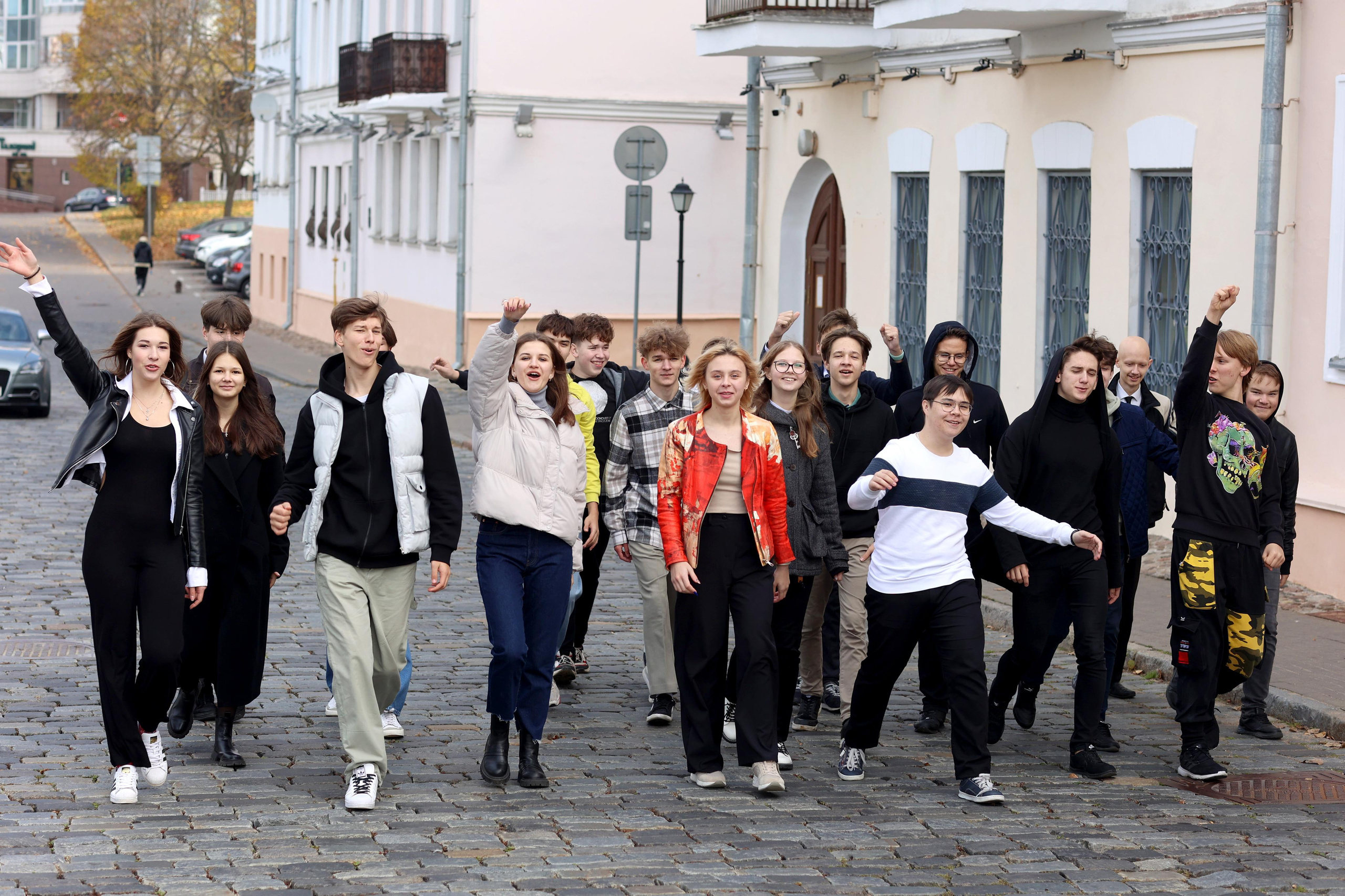 Выпускной альбом 9-11кл (общий подход). Фото в Минске Олег Цыганок #вашэнергичныйфотограф