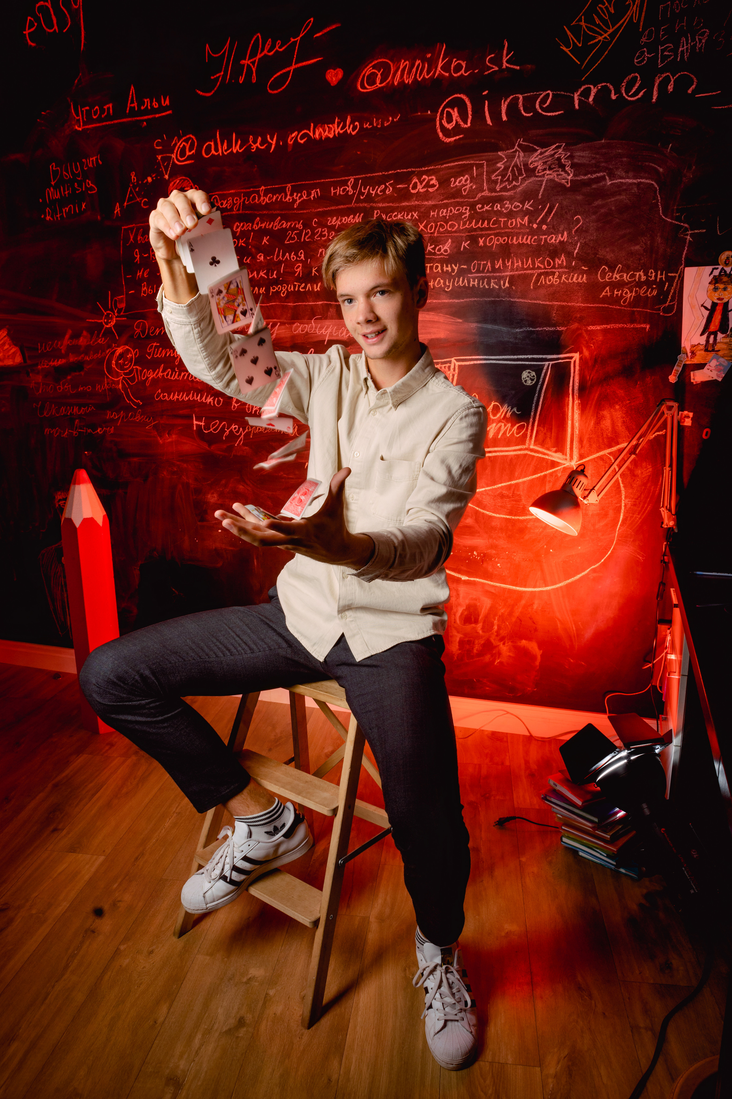 В школе Красный фон. Фото в Минске Олег Цыганок #вашэнергичныйфотограф