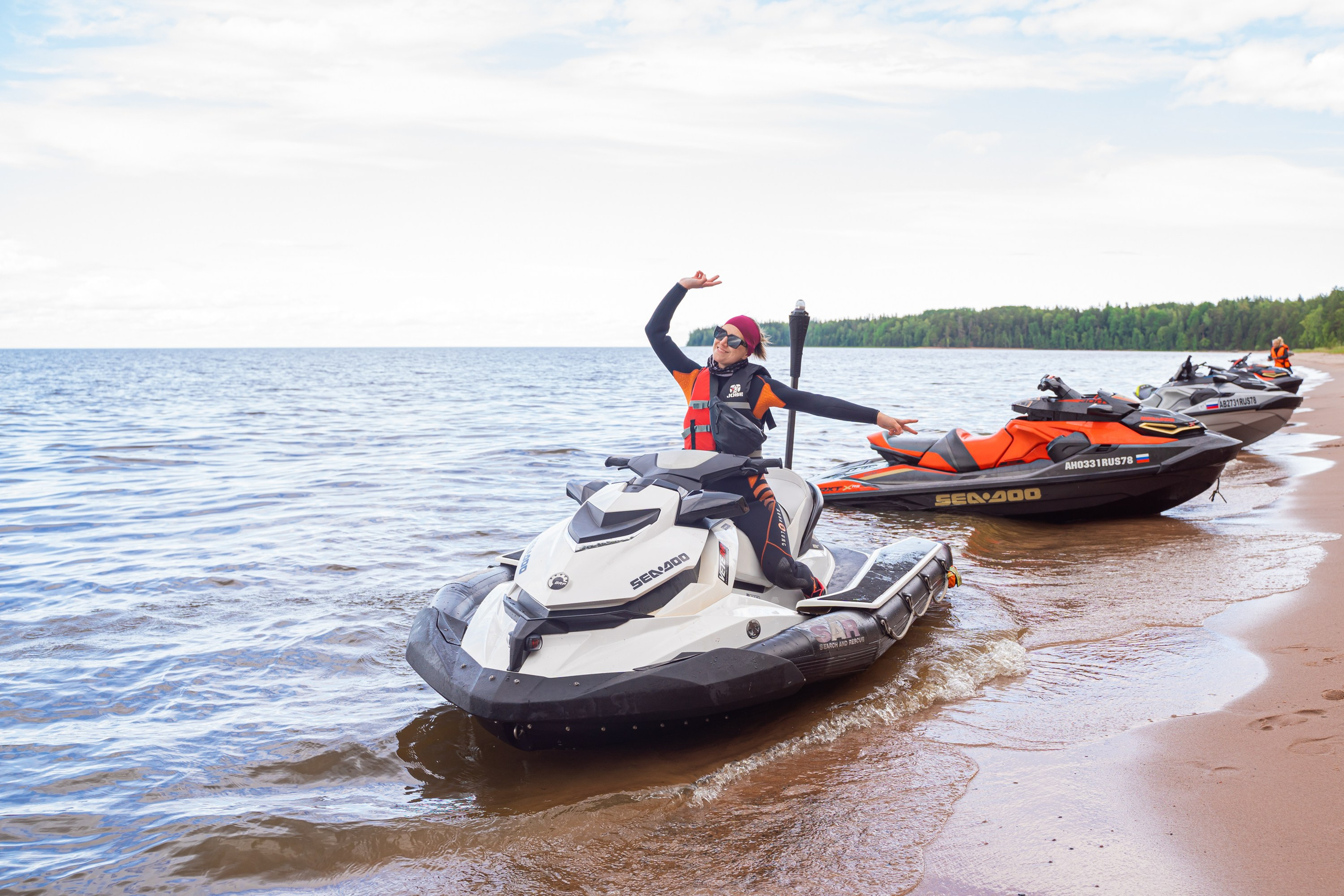 Гидровыезд в Коневский мужской монастырь. Свадебный, семейный, портретный, репортажный фотограф в Санкт-Петербурге