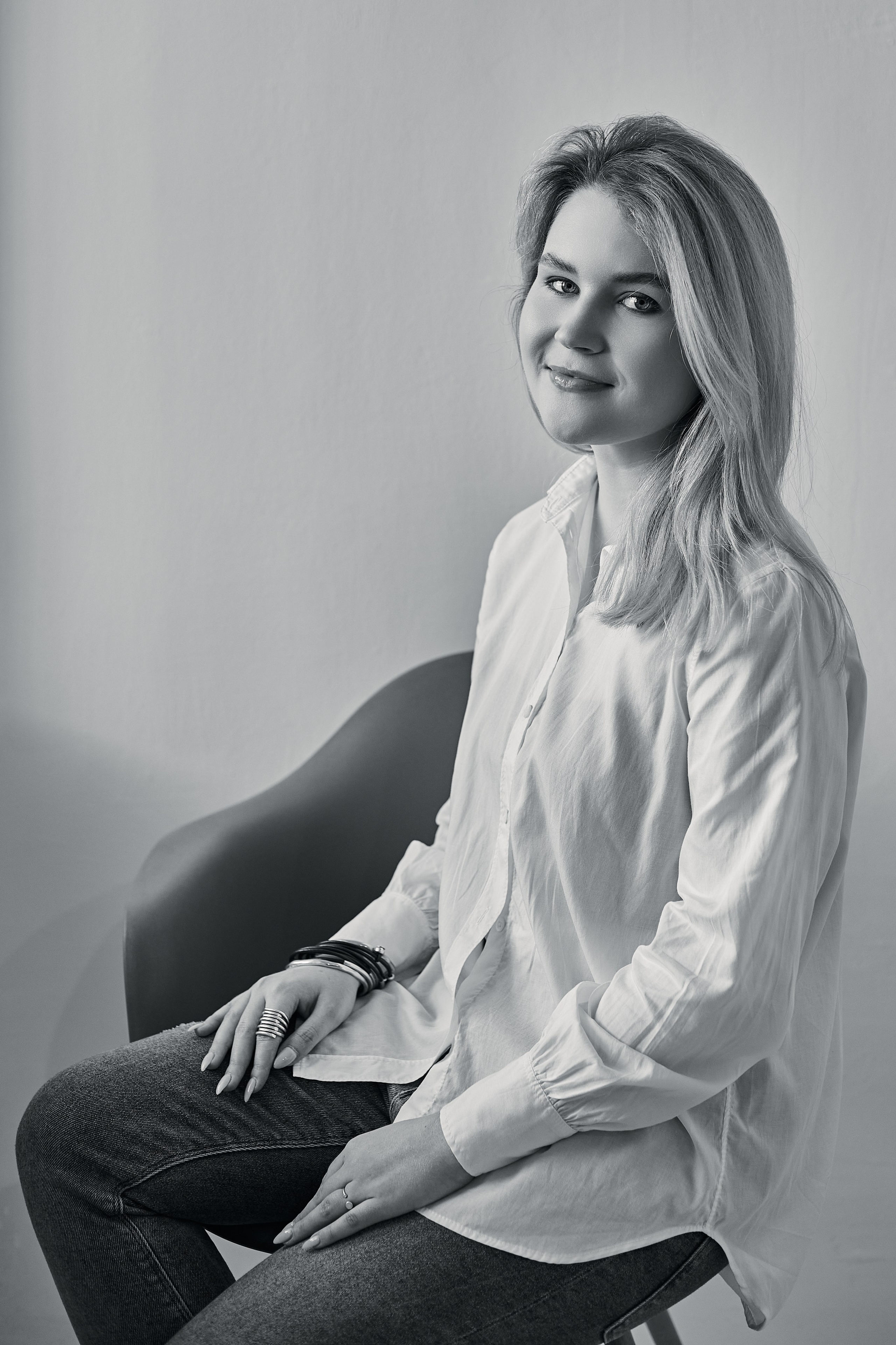 Студийная черно-белая фотосессия. Портретный фотограф Санкт-Петербург