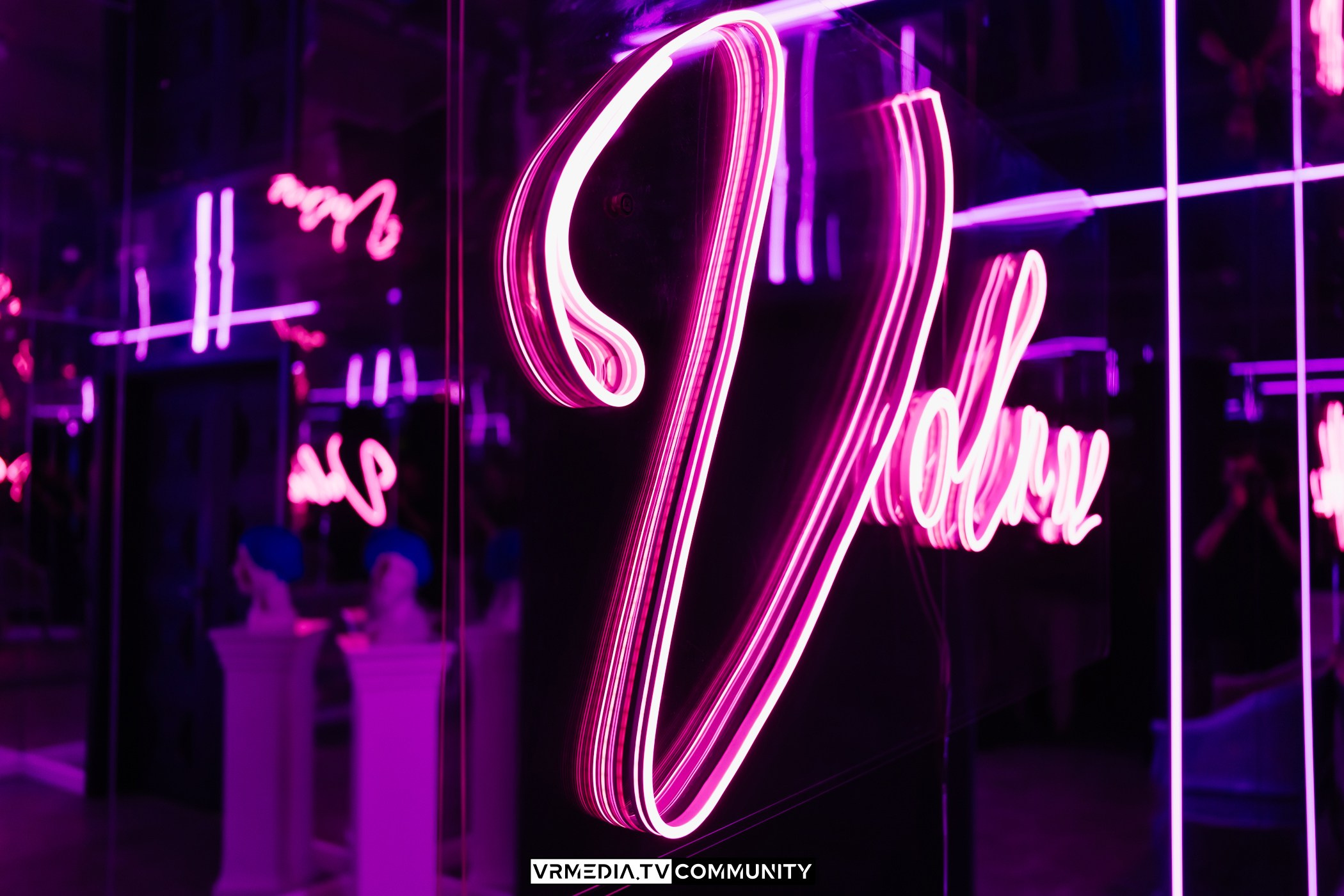 Караоке-бар «Volna»: Соло или дуэт?