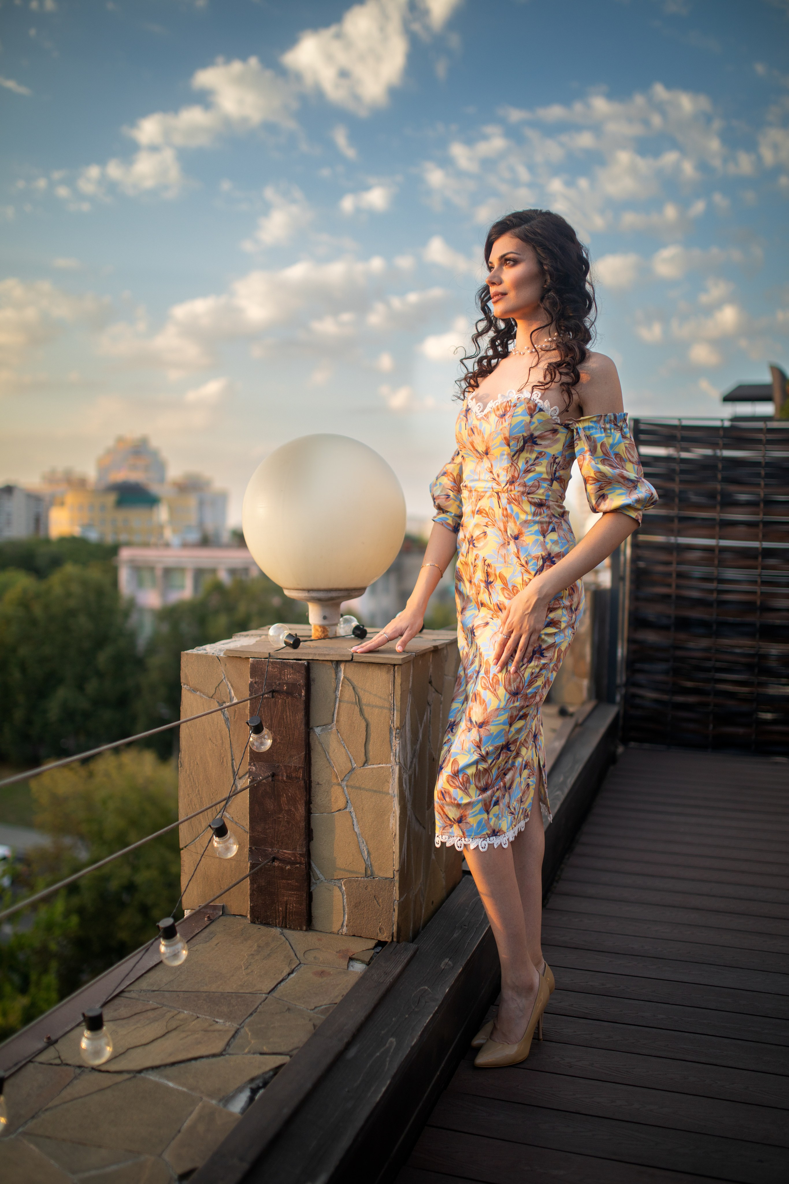 Фотосет с Эльвирой на крыше здания в формате для «себя»