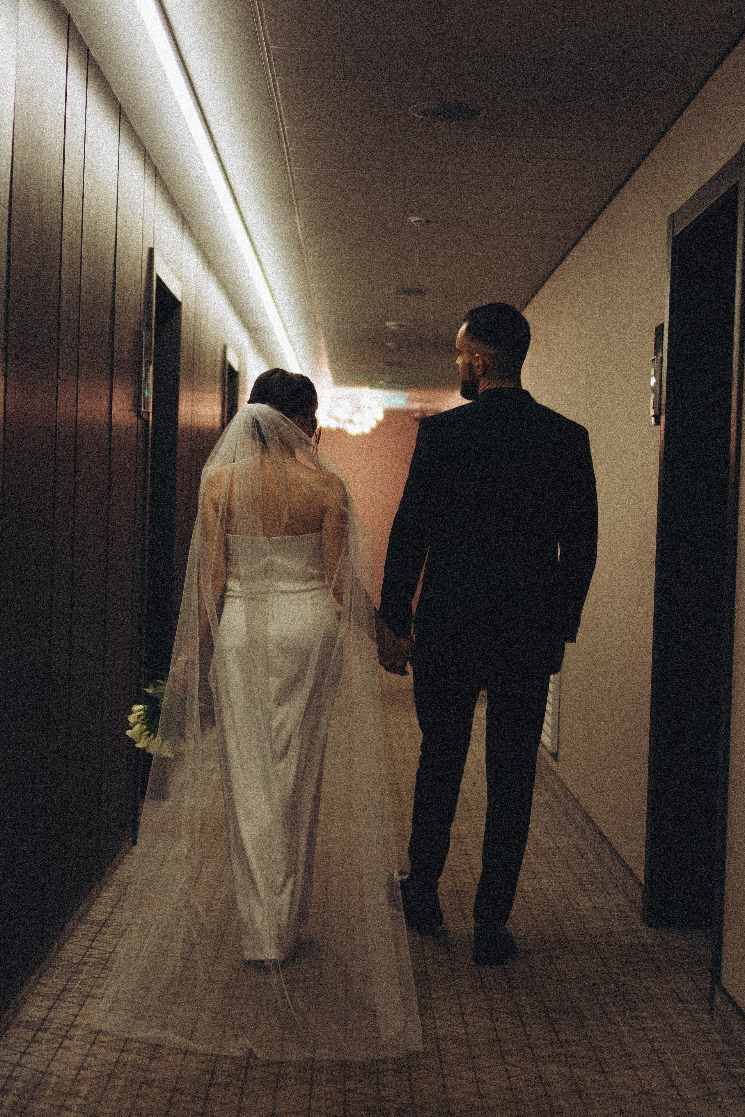 СВАДЕБНАЯ СЬЕМКА СБОРОВ ЖЕНИХА И НЕВЕСТЫ В ОТЕЛЕ И ТАКЖЕ ФОТОСЕССИИЯ В ОТЕЛЕЕ МЕГАПОЛИС БРЯНСК. Профессиональный фотограф, Санкт-Петербург — Виктория Богомолова