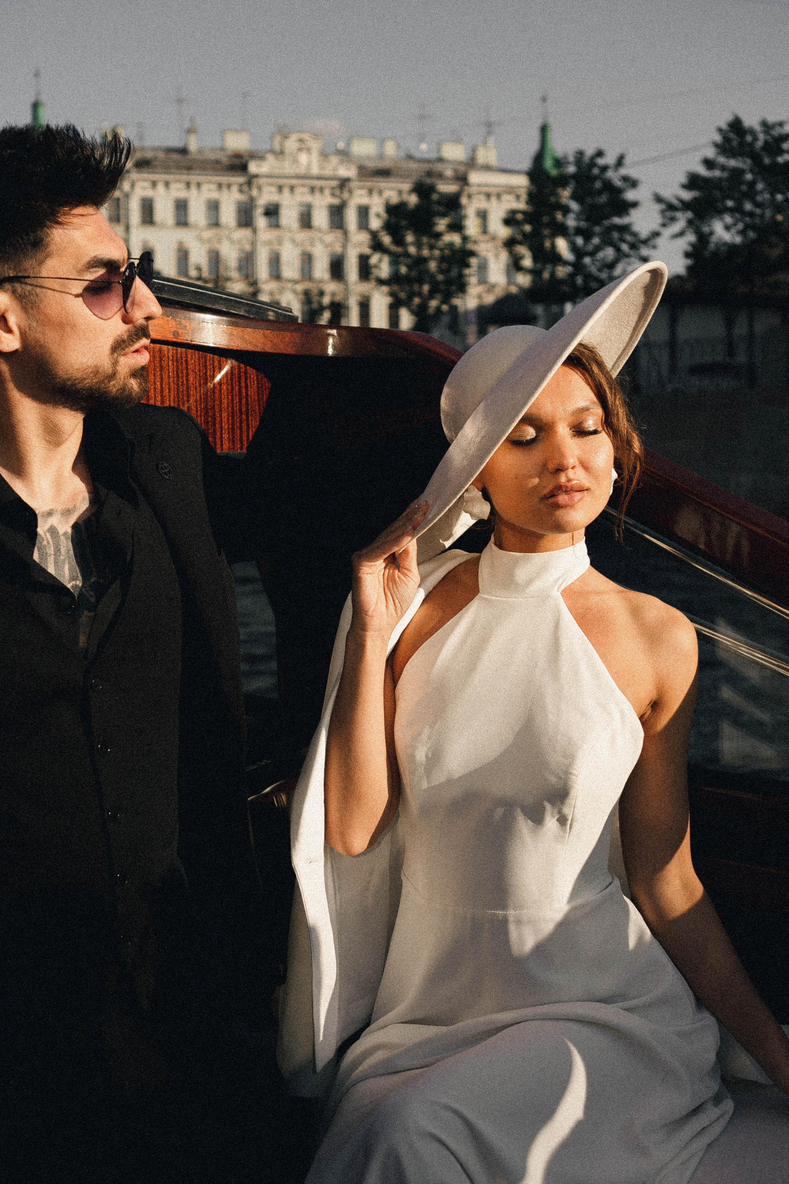 СВАДЕНБНАЯ СЬЕМКА НА КАТЕРЕ ПО КАНАЛАМ САНКТ-ПЕТЕРБУРГА И В АКВАТОРИИ НЕВЫ. Профессиональный фотограф, Санкт-Петербург — Виктория Богомолова