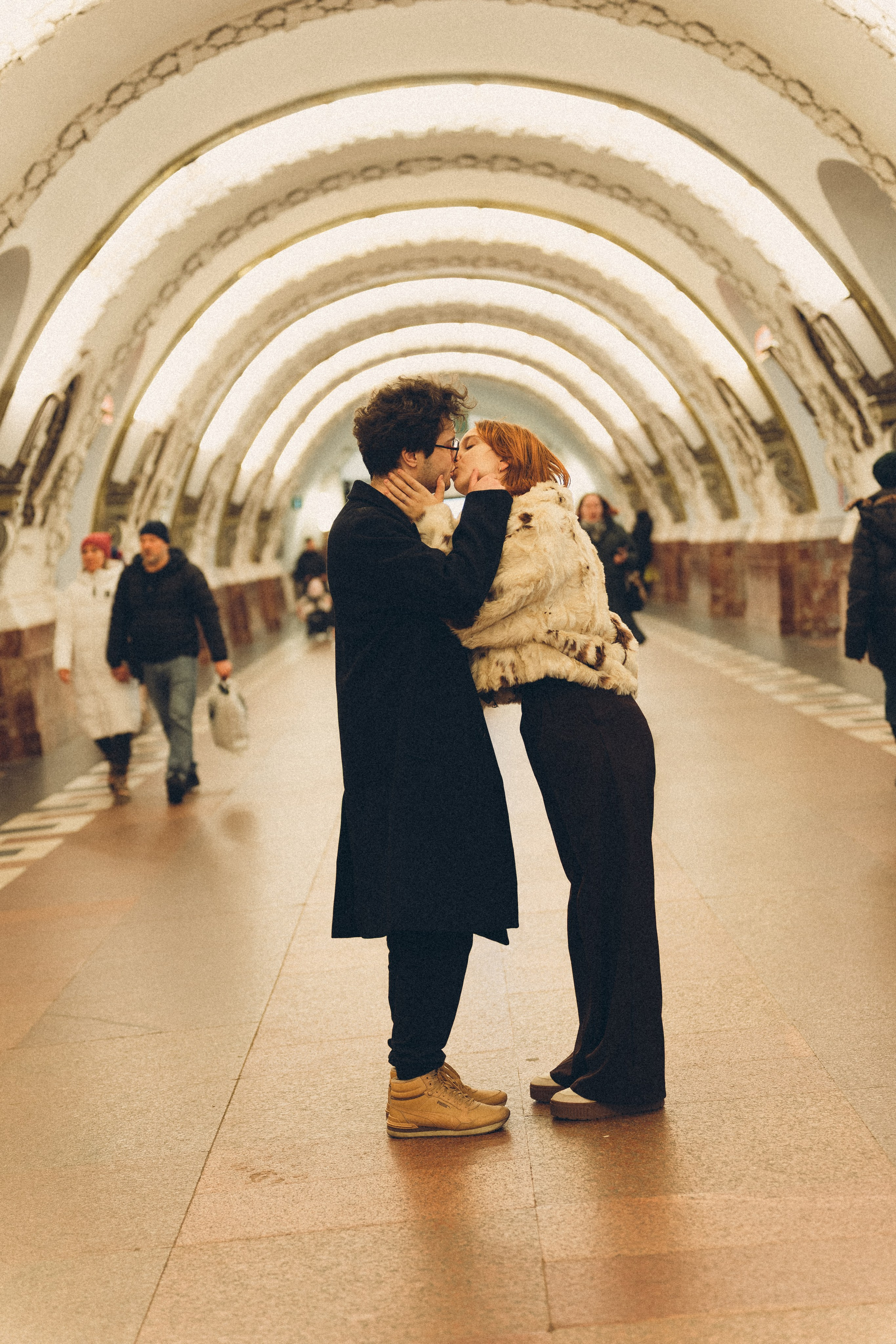 НОВОГОДНЯЯ ФОТОСЕСИИЯ ПАРЫ В МЕТРО ЛЮБОВЬ. Профессиональный фотограф, Санкт-Петербург — Виктория Богомолова