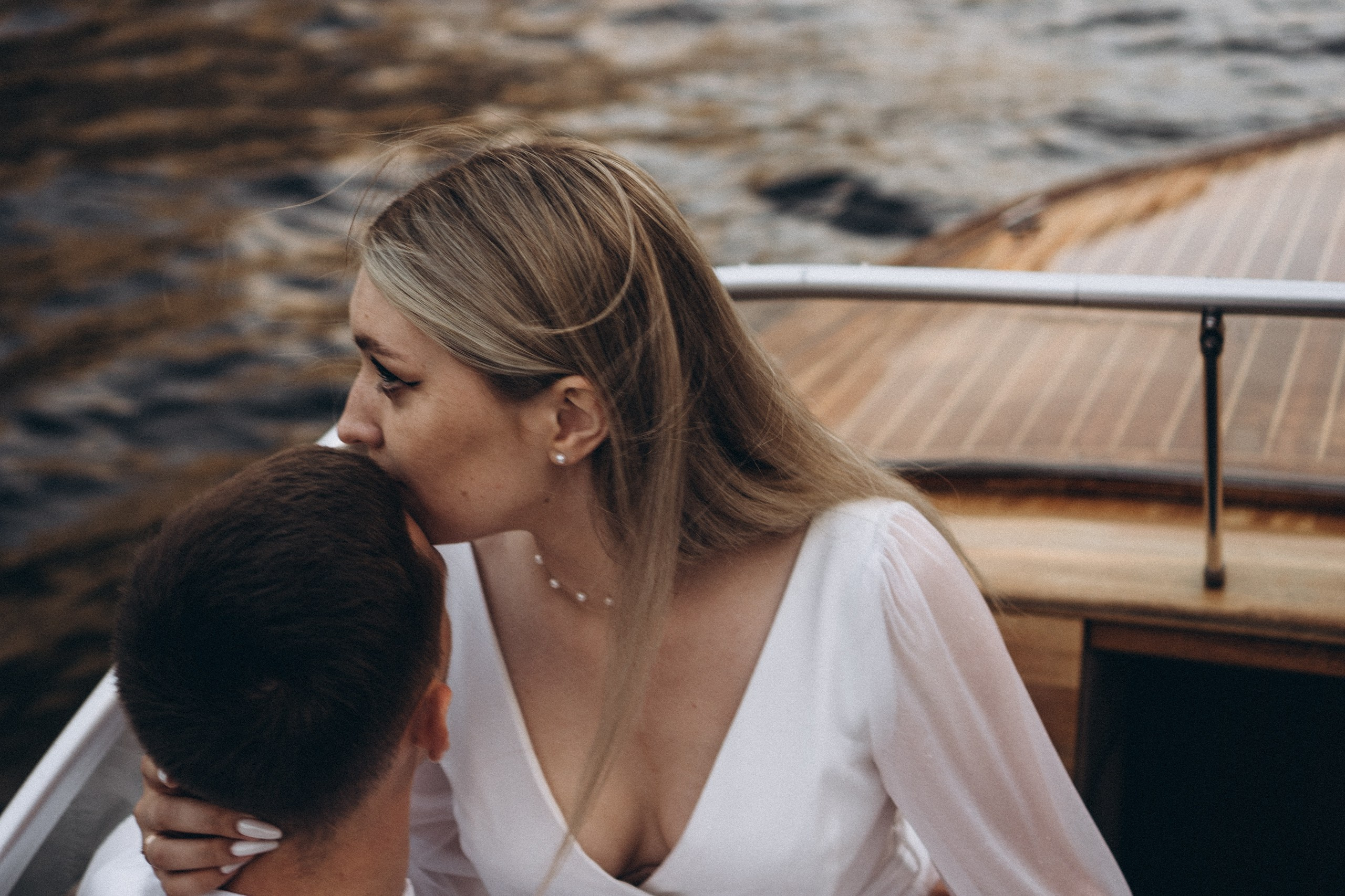 СВАДЕНБНАЯ СЬЕМКА НА КАТЕРЕ ПО КАНАЛАМ САНКТ-ПЕТЕРБУРГА И В АКВАТОРИИ НЕВЫ. Профессиональный фотограф, Санкт-Петербург — Виктория Богомолова