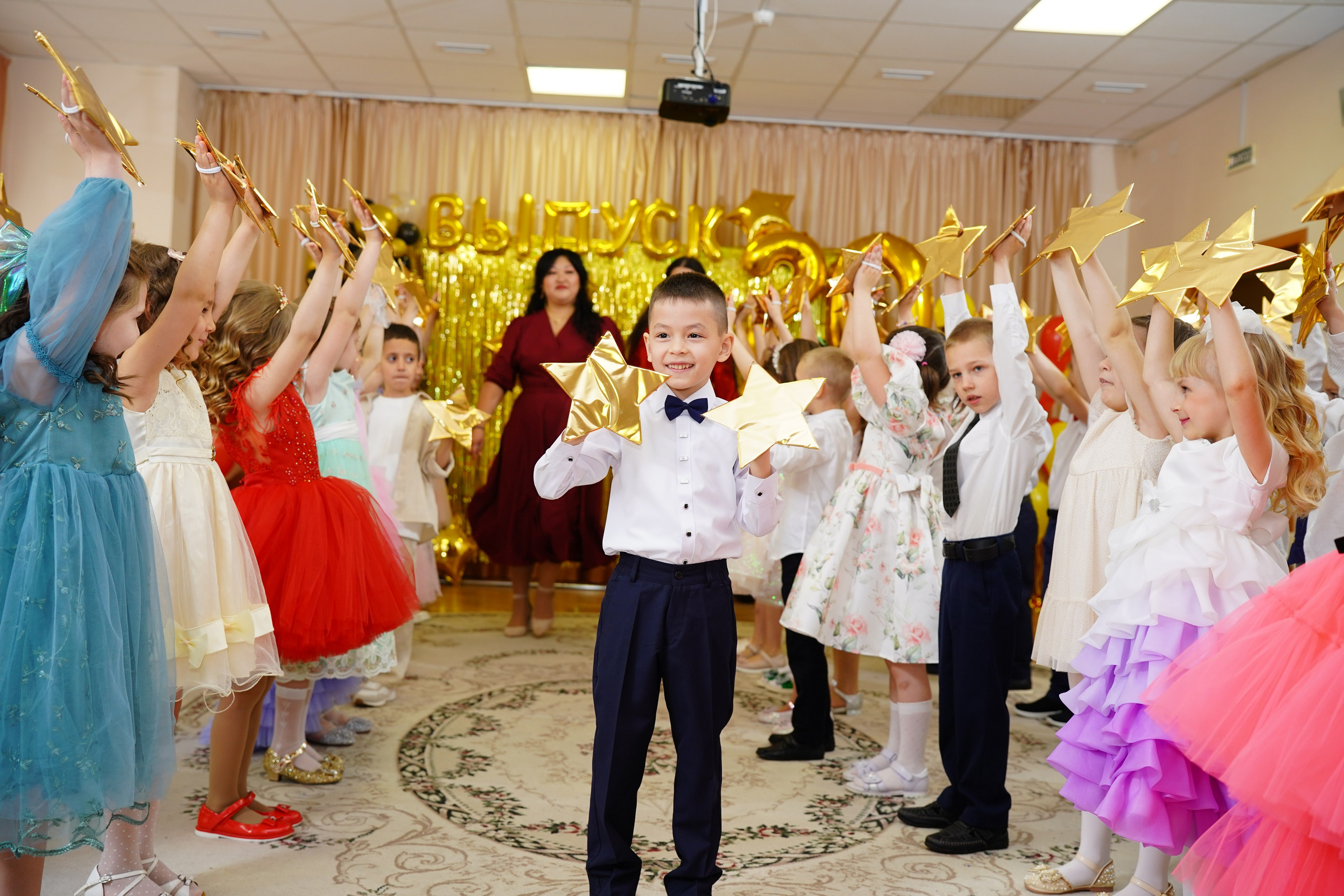 Репортажная съемка /Выпускной//. MEMENTO.Выпускные альбомы, школьные, юбилейные и другие книги. Ростов-на-Дону