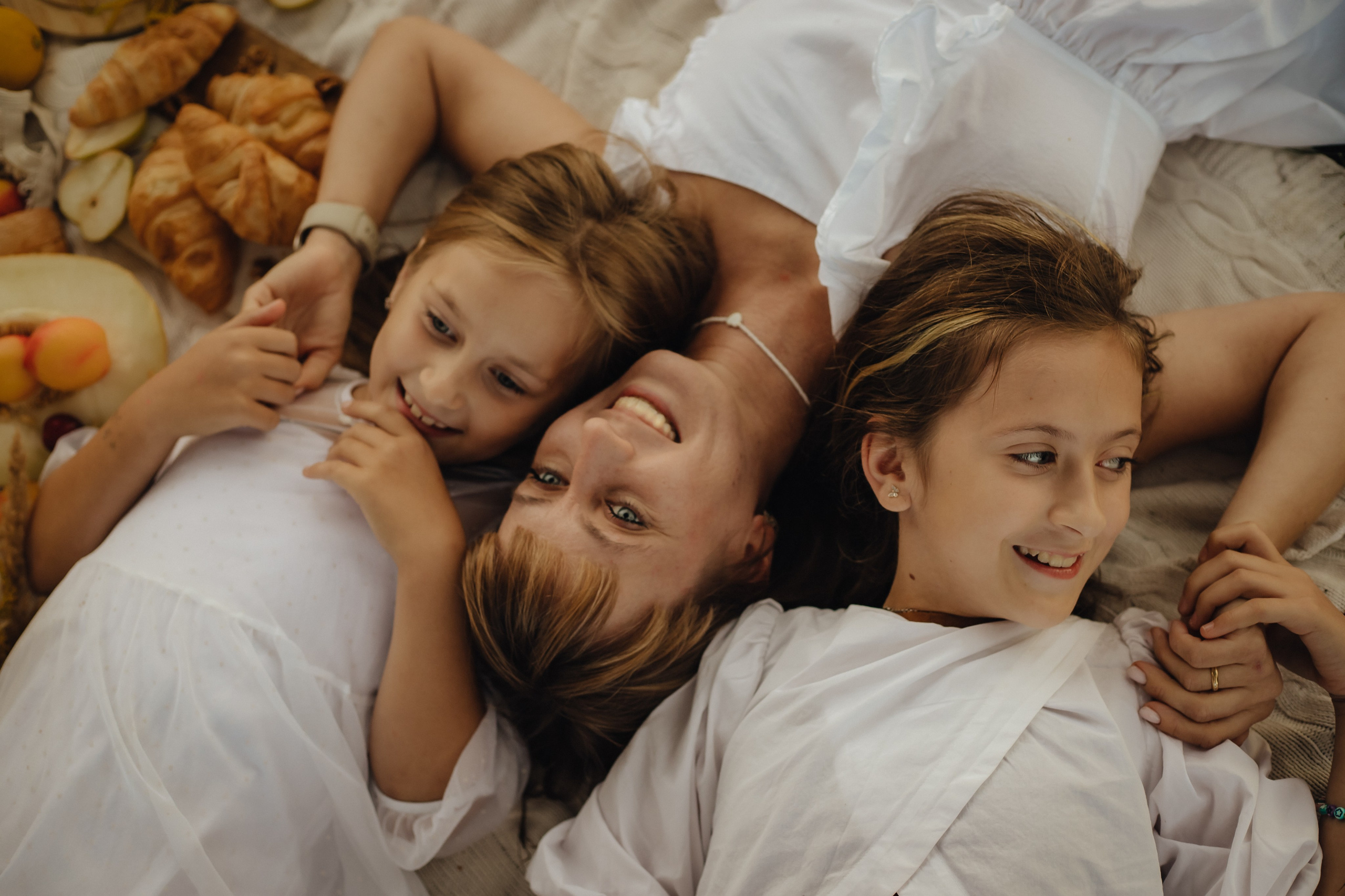 Анастасия и Роман с дочками. Семейный фотограф в Москве и Московской области Лазутина Валентина