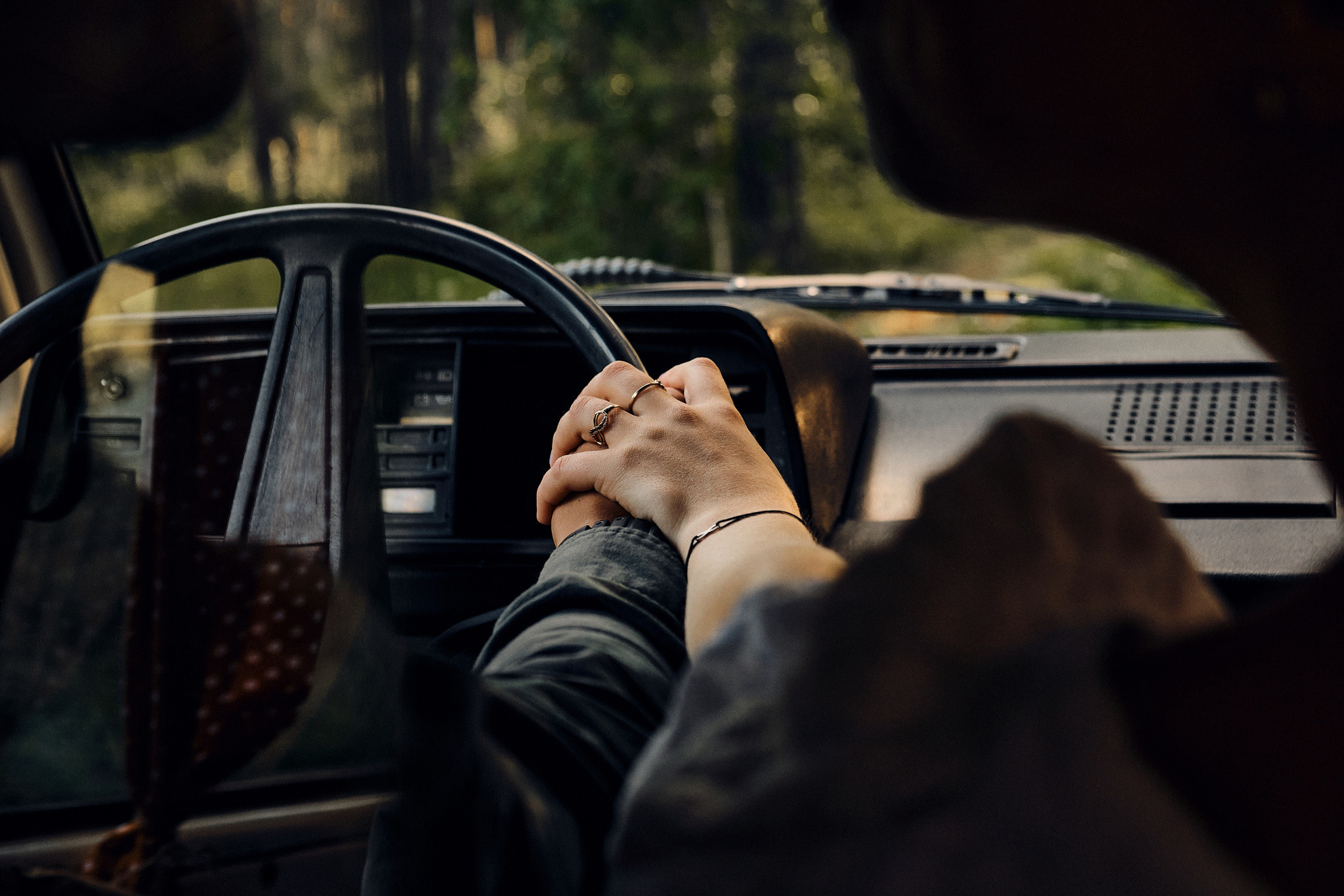 Love Story «Old Bus». Свадебный и портретный фотограф Орлов Никита