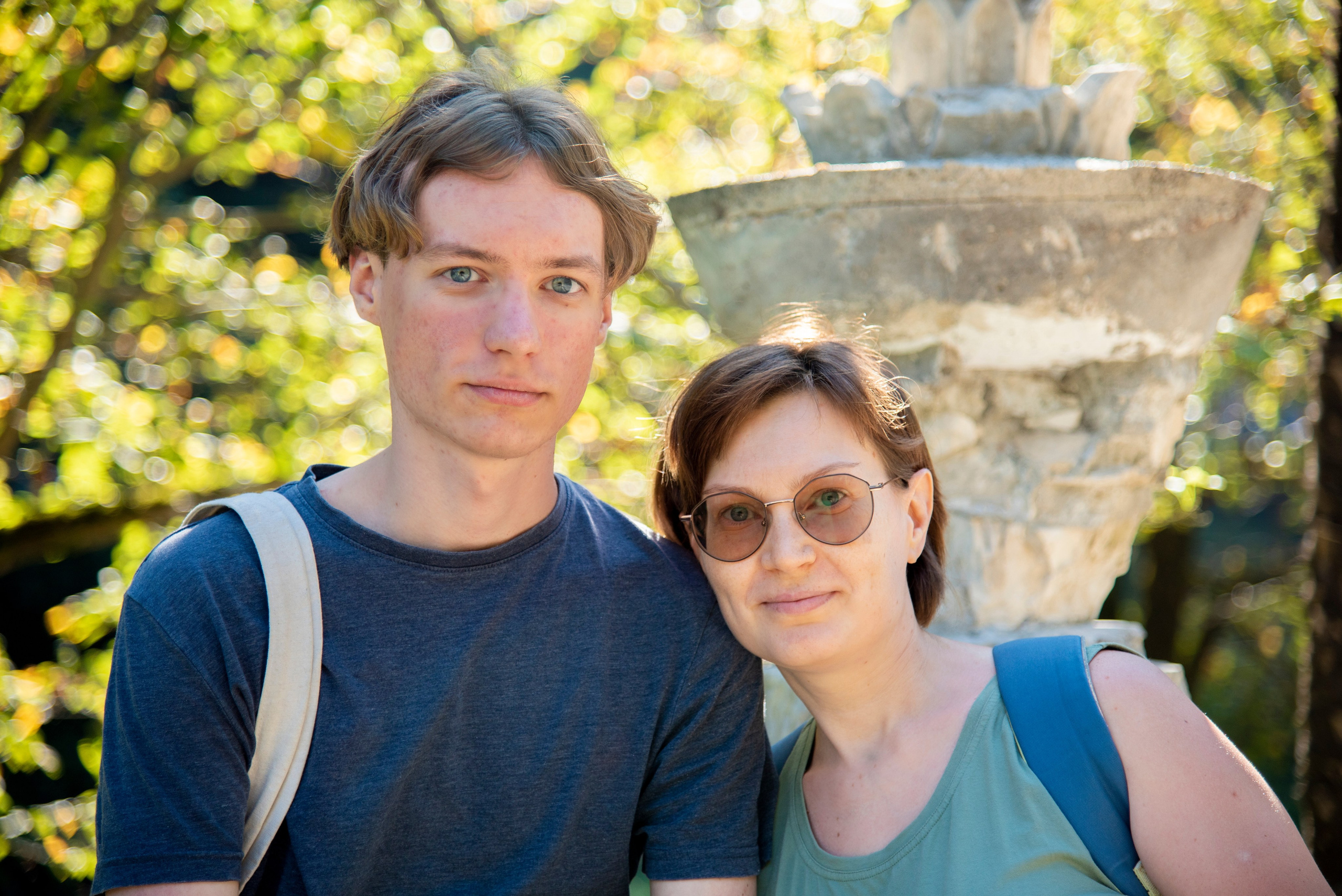 Мать с сыном. Абхазия. Новый Афон