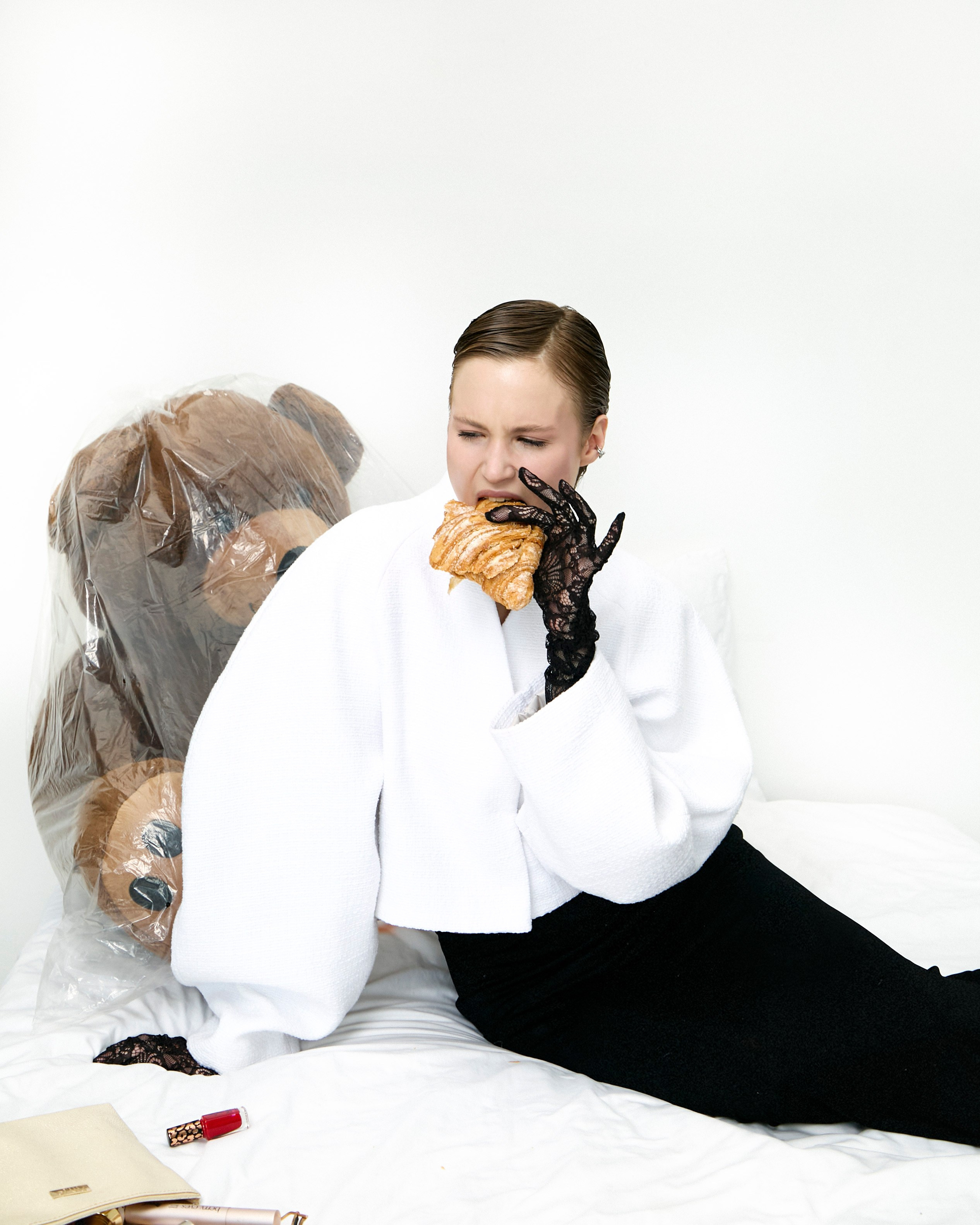 Asya Semyonova. Arina Kharakhashian