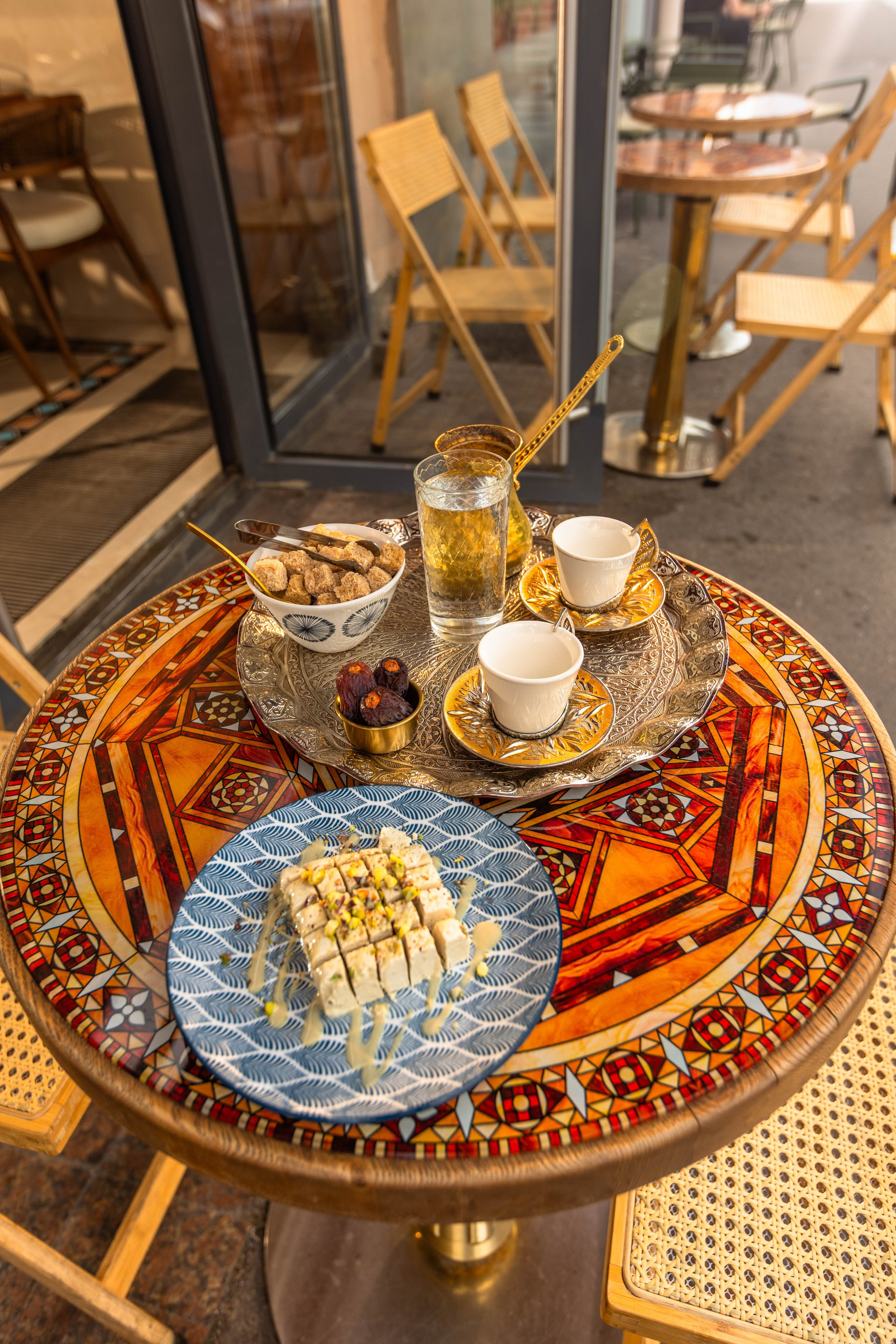 Фотосъёмка интерьера — Ресторана Ливанской Кухни «ADAM». Рекламный, предметный, репортажный, семейный фотограф и художник в Москве