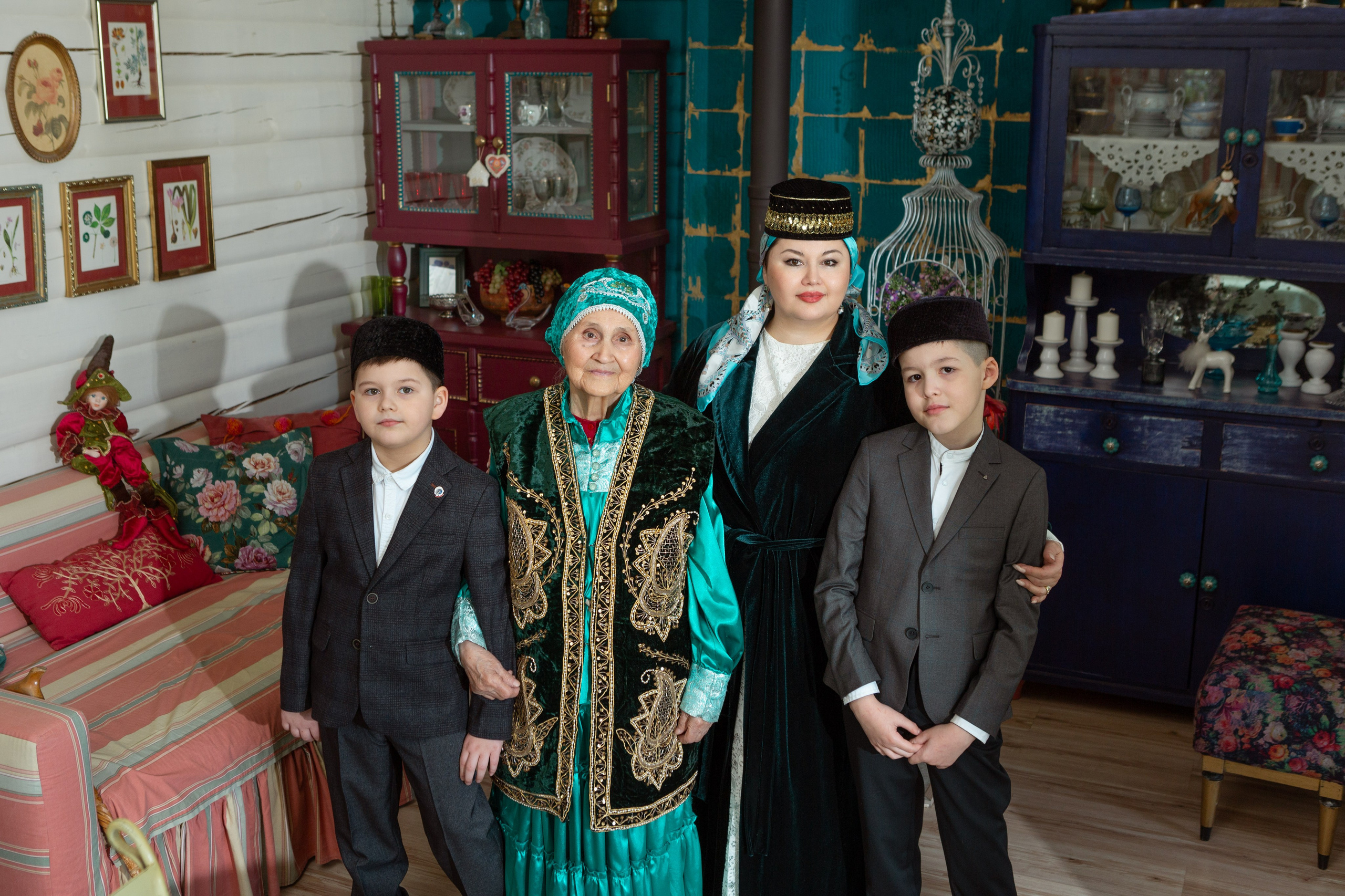 Семейная фотосессия в татарском и европейском стиле. Рекламный, предметный, репортажный, семейный фотограф и художник в Москве