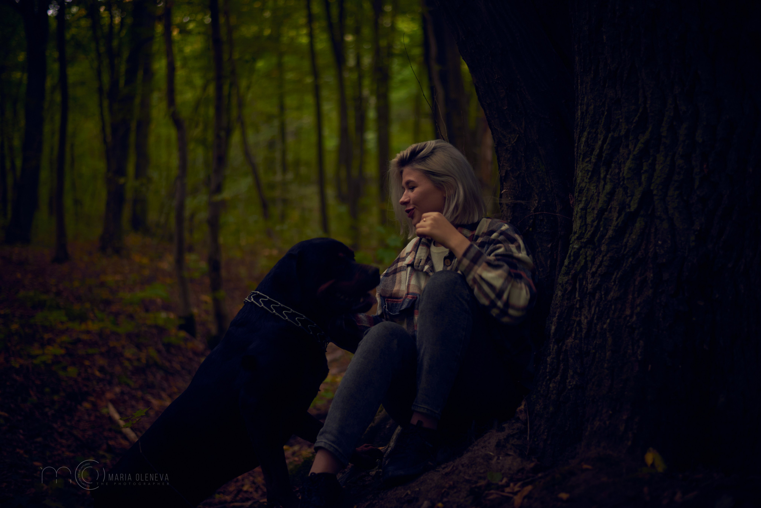 Прогулка с собакой. Фотограф Мария Оленева