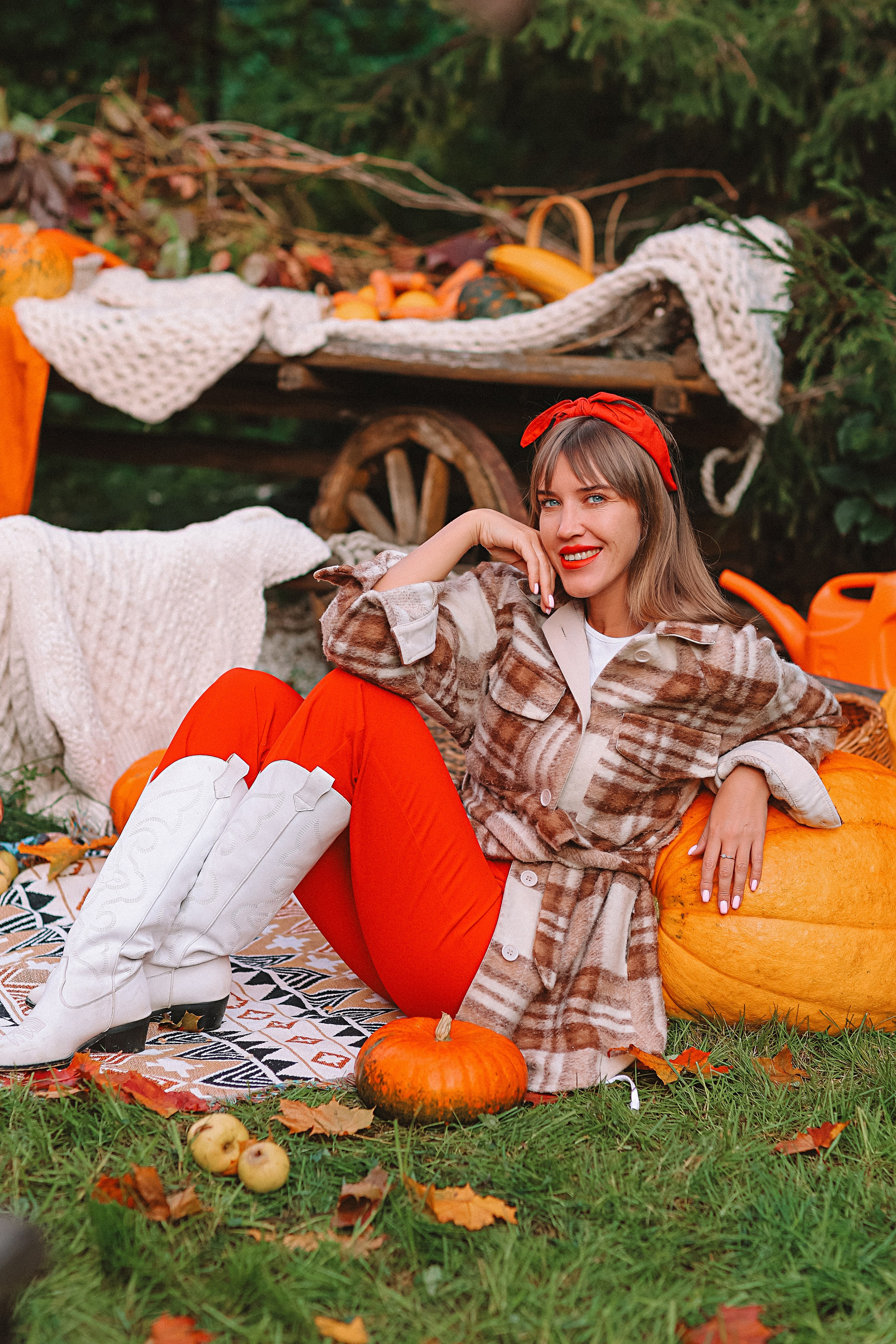 Тыквы. Семейный фотограф Тюмень, фотограф на роды Салмина Мария