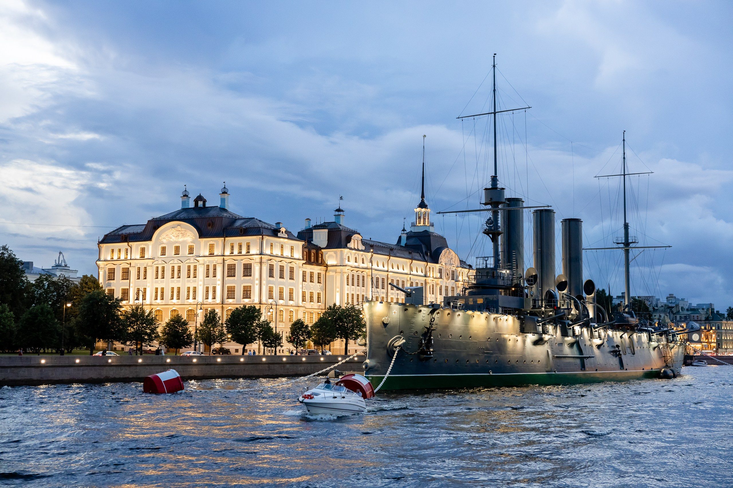 Экскурсия на двухпалубном теплоходе по Неве. Фотограф в Санкт-Петербурге — Сергей Петров