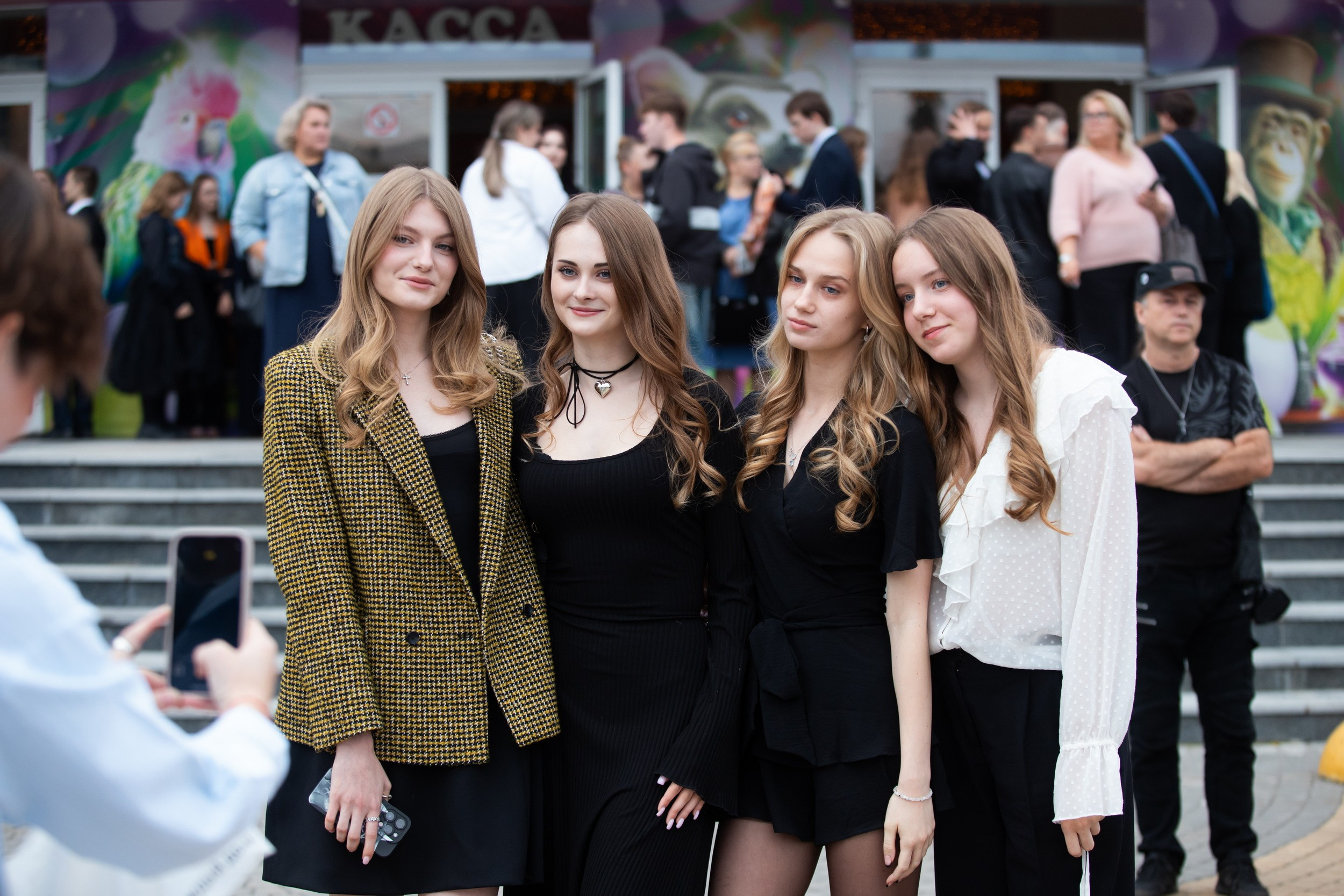 Городской бал выпускников (24 июня 2025). Репортажный фотограф Алексей Пирязев