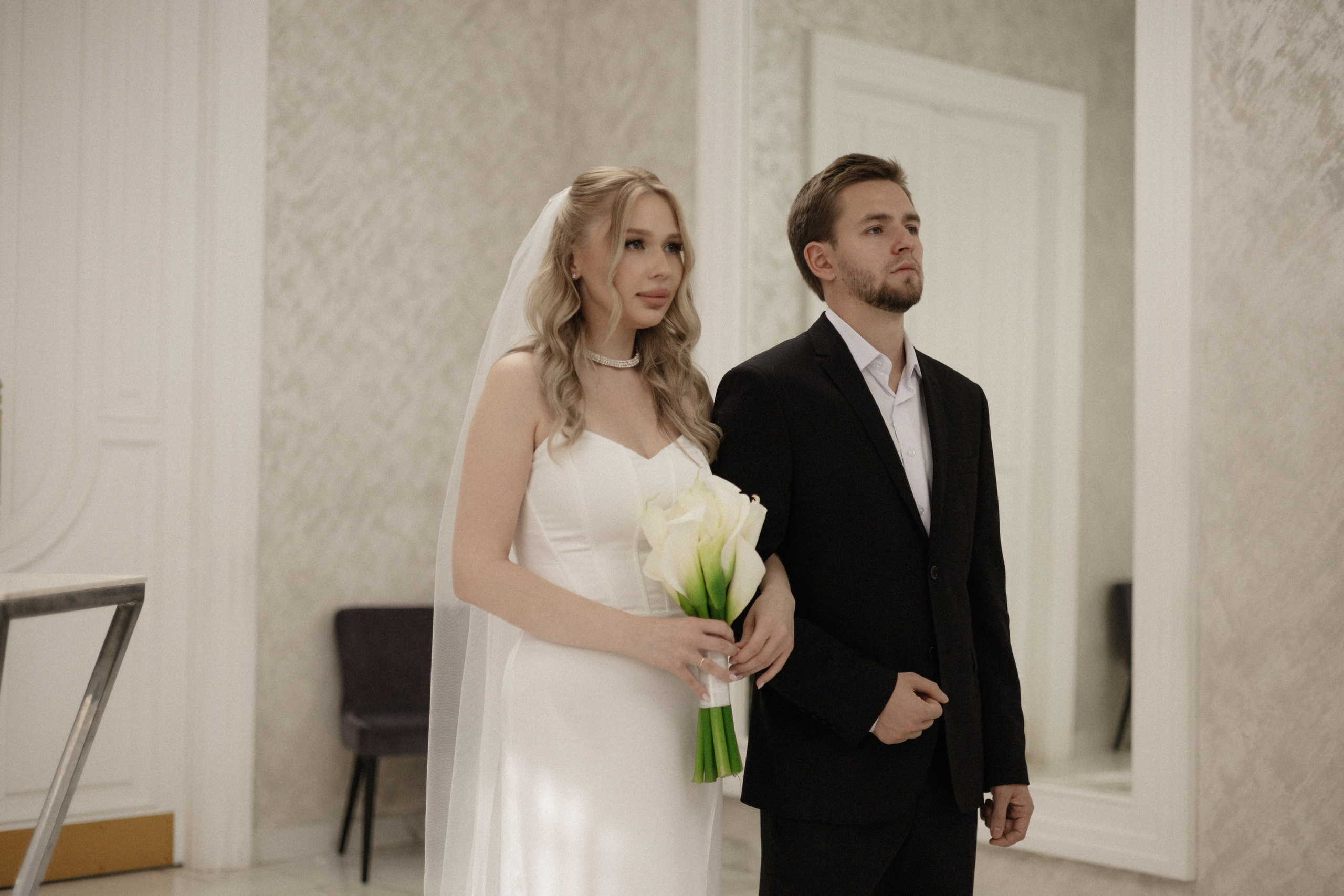 Арина и Дима. Сборы, роспись и прогулка. Свадебный и портретный фотограф в Москве Анастасия Масюк