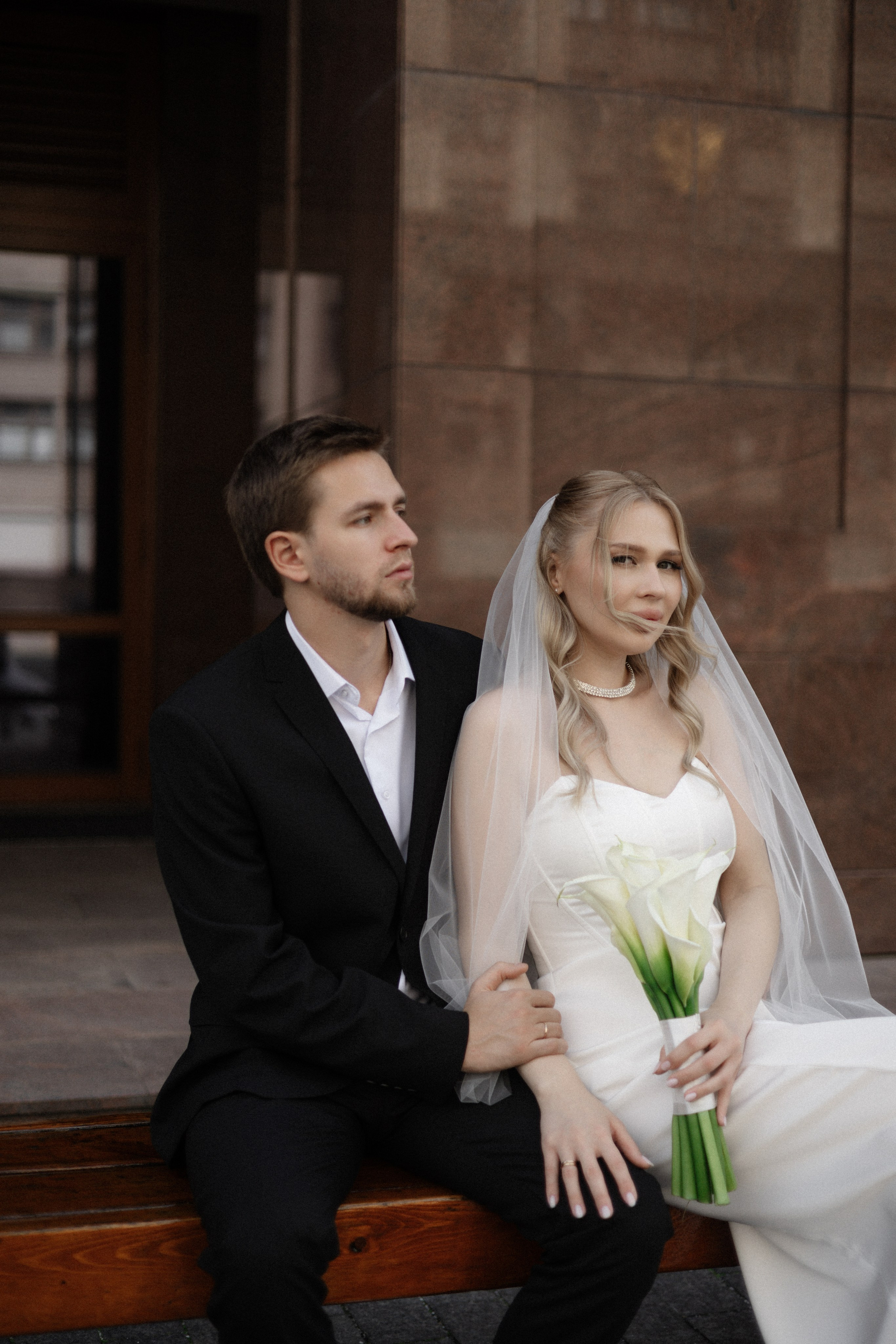 Арина и Дима. Сборы, роспись и прогулка. Свадебный и портретный фотограф в Москве Анастасия Масюк