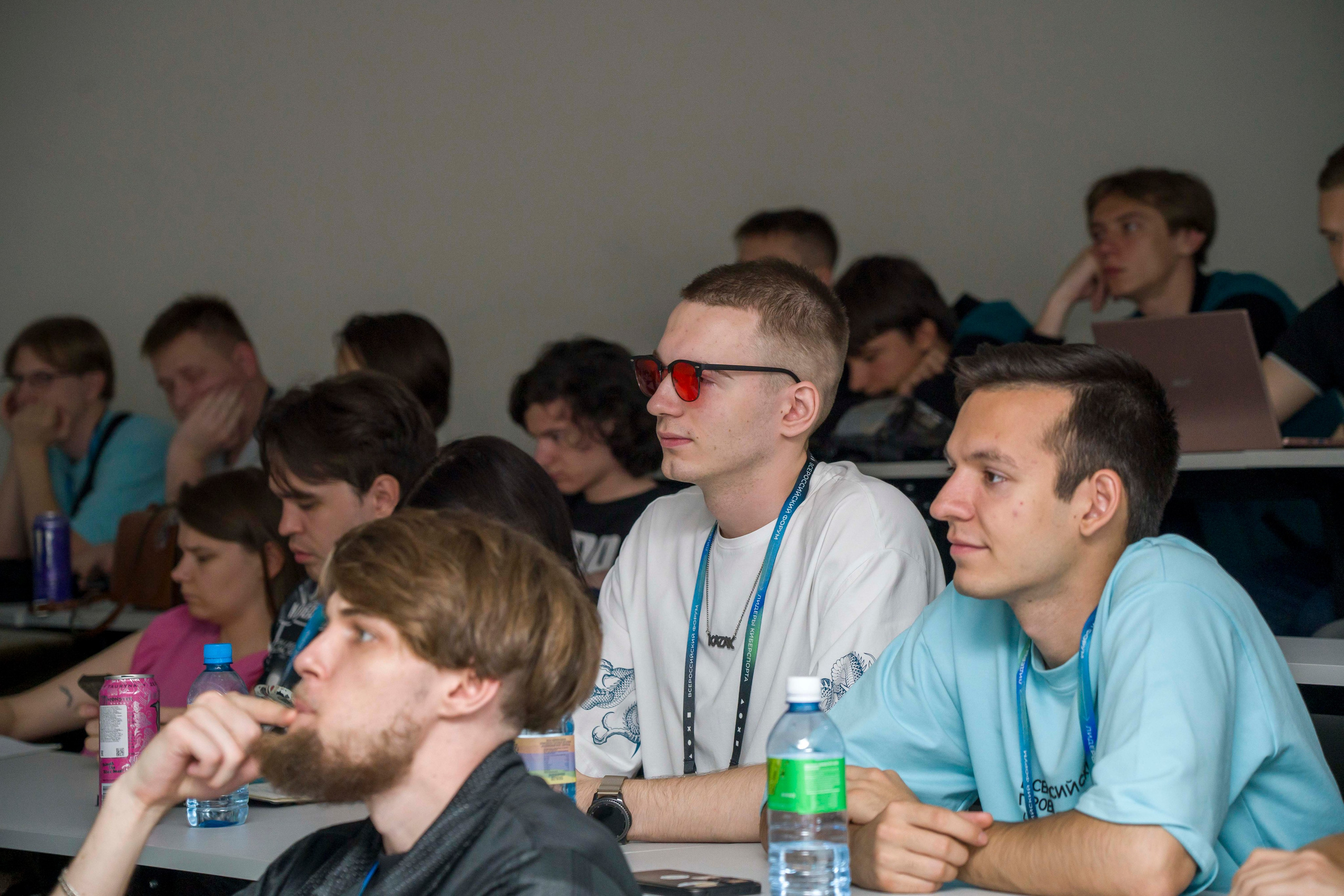 Лидеры киберспорта. репортажная фотосъемка мероприятия. Фотограф в Санкт-Петербурге. Репортажная и все съёмки для бизнеса