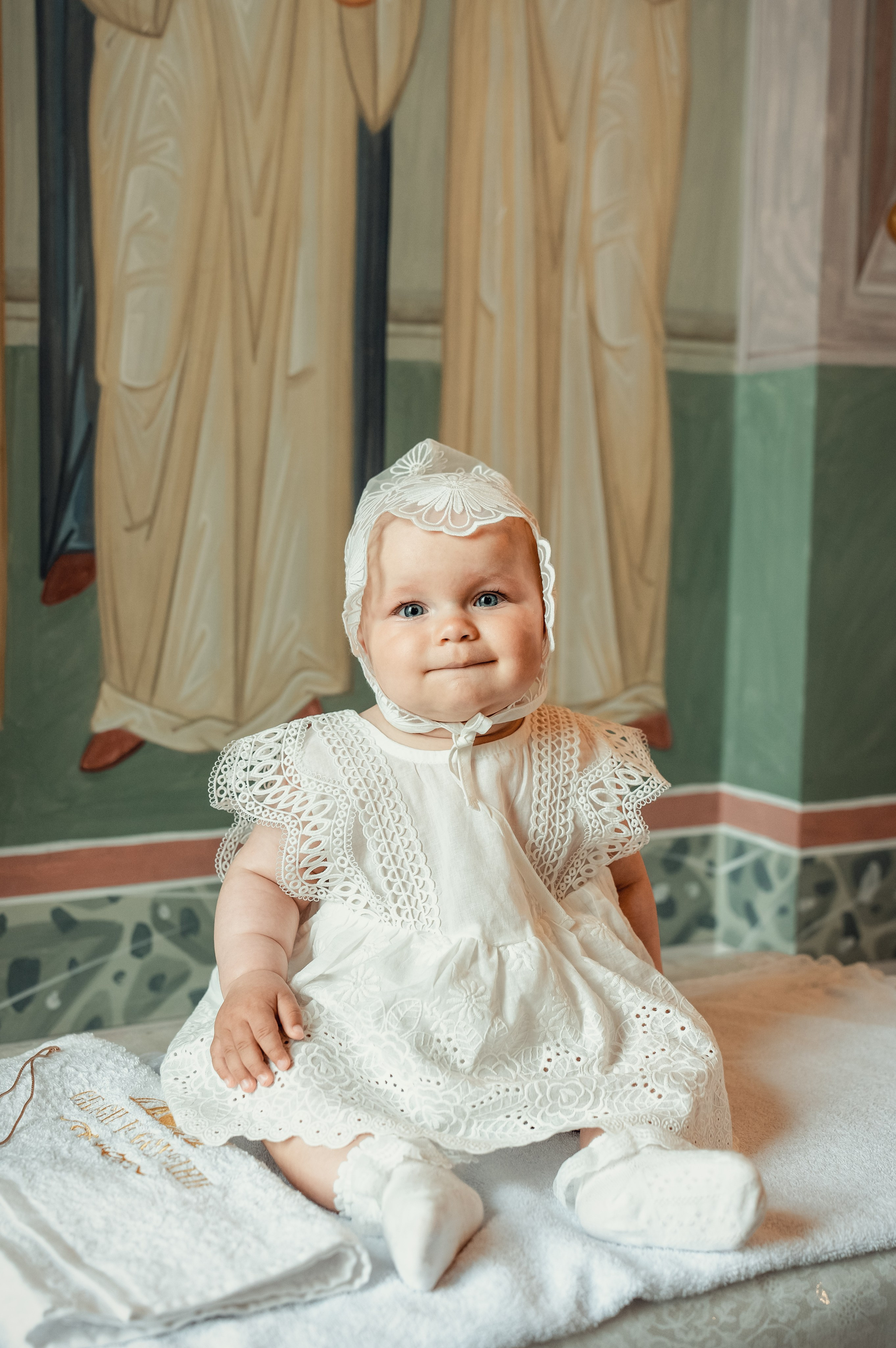 Крещение Полины в храме Покрова Пресвятой Богородицы. Фотограф на Крещение Тула и Венчание в Туле, детский и семейный фотограф