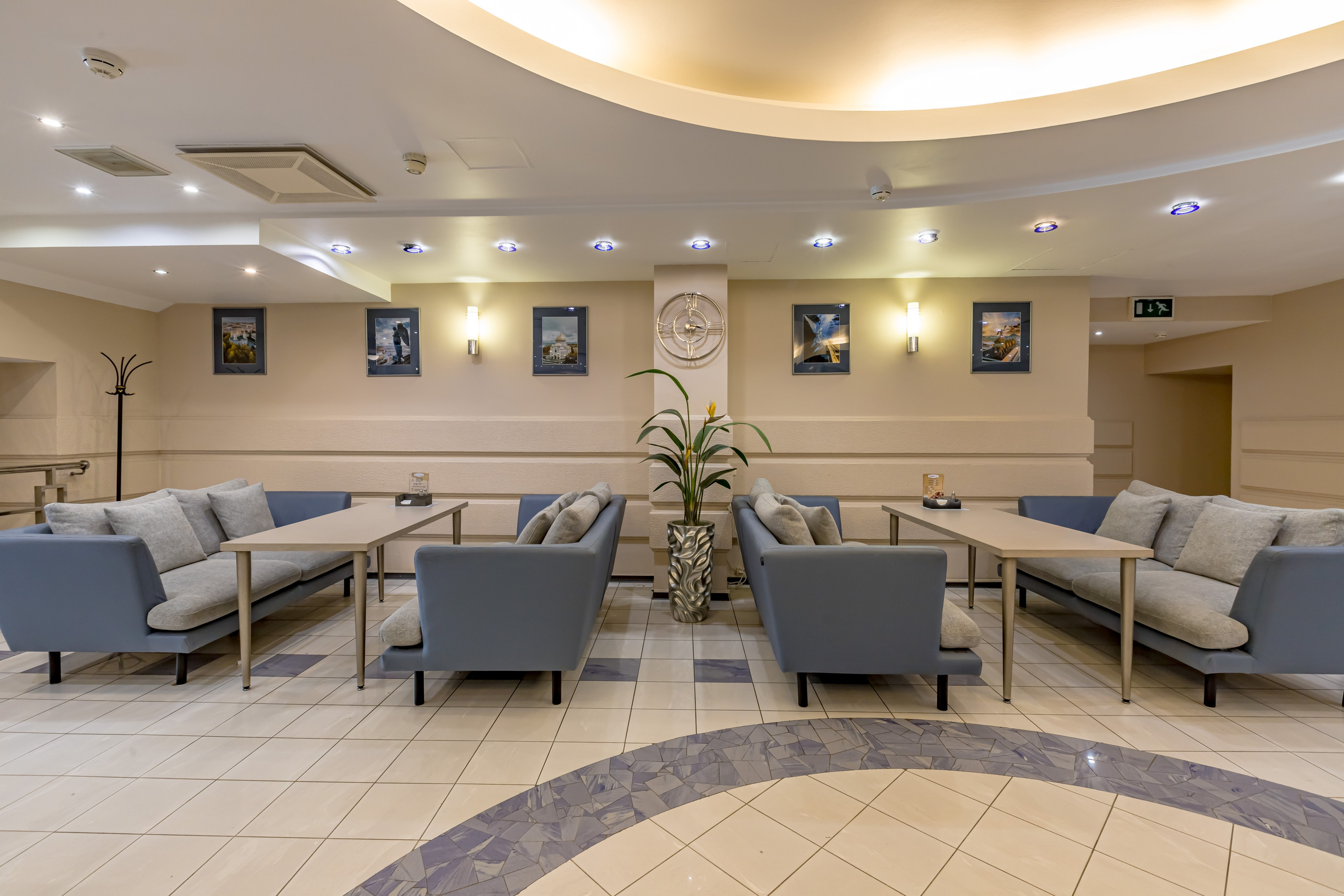 Лобби отеля «Нептун». Фотограф Махлаева Виктория/Санкт-Петербург